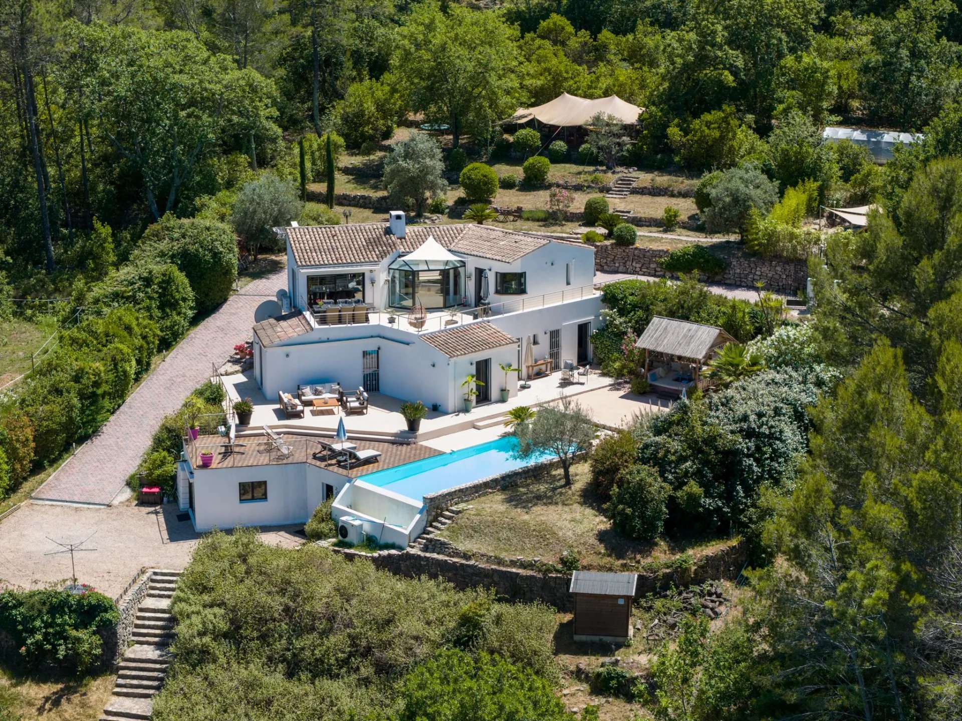Contemporary Villa with Panoramic Views – Fayence / Tourrettes