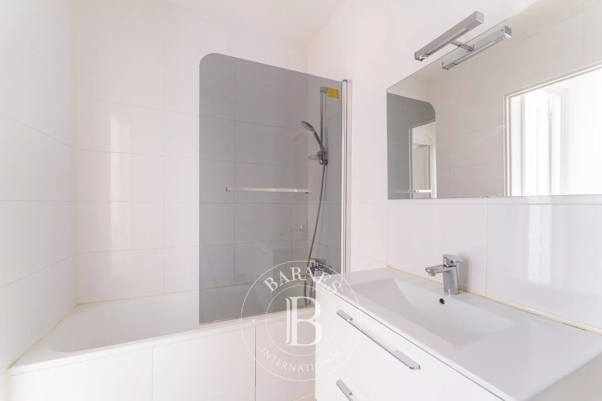 Daire Paris 9ème - picture 27