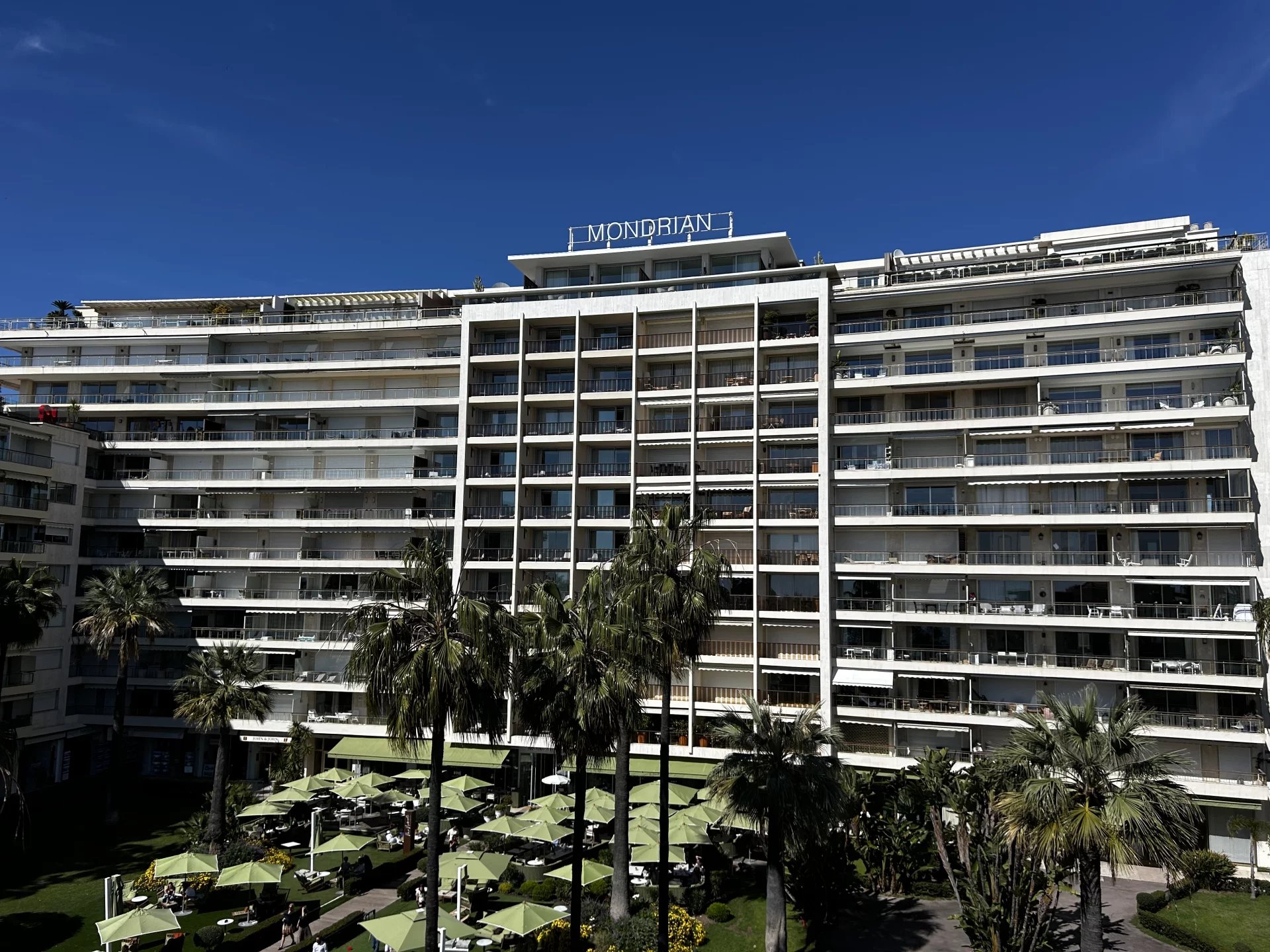 CANNES CROISETTE - GRAND HOTEL - LUXURY 3 ROOM APARTMENT