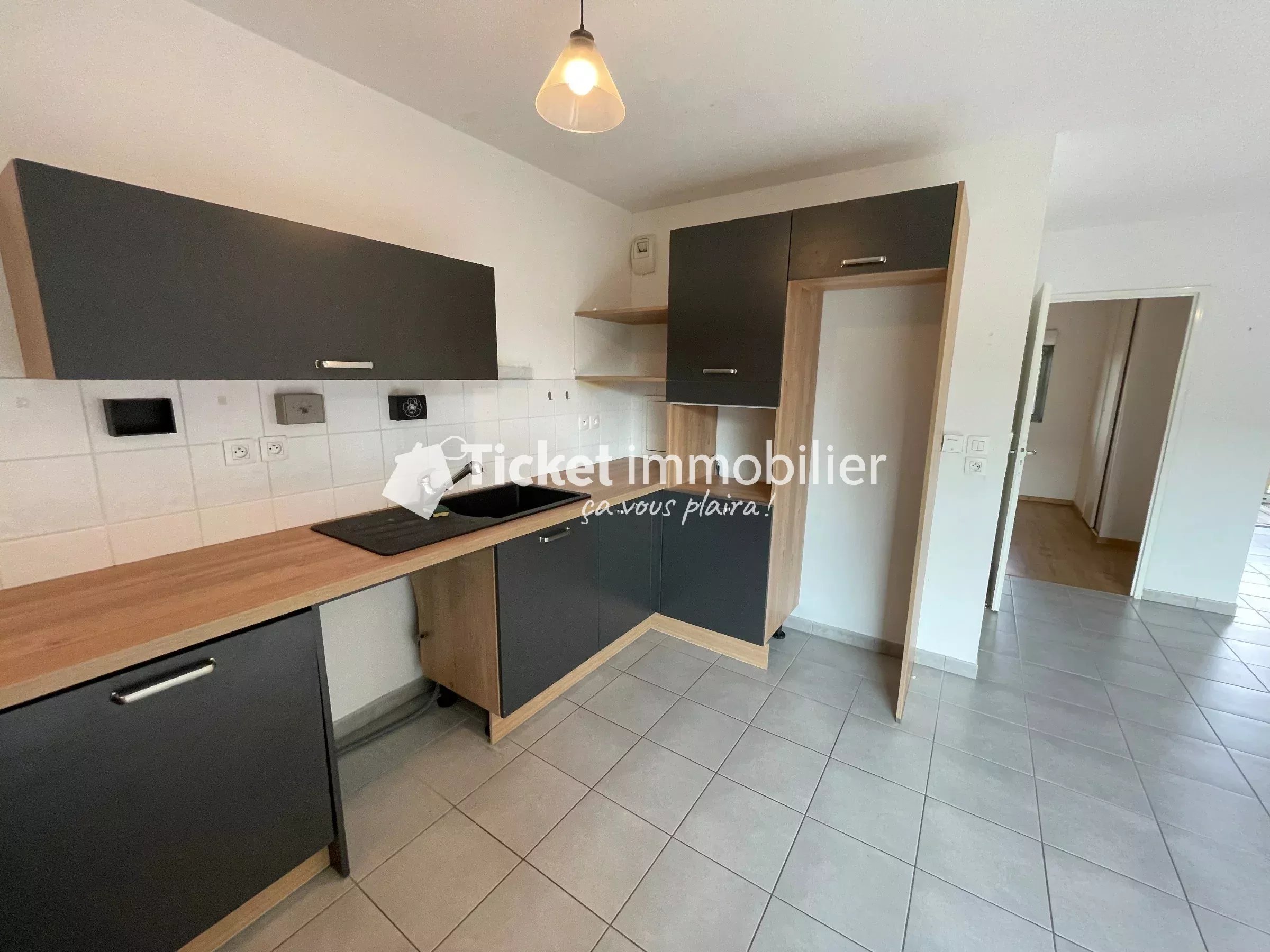 Appartement T2 de 42 m² avec climatisation, balcon et parking – Cornebarrieu — photo 3