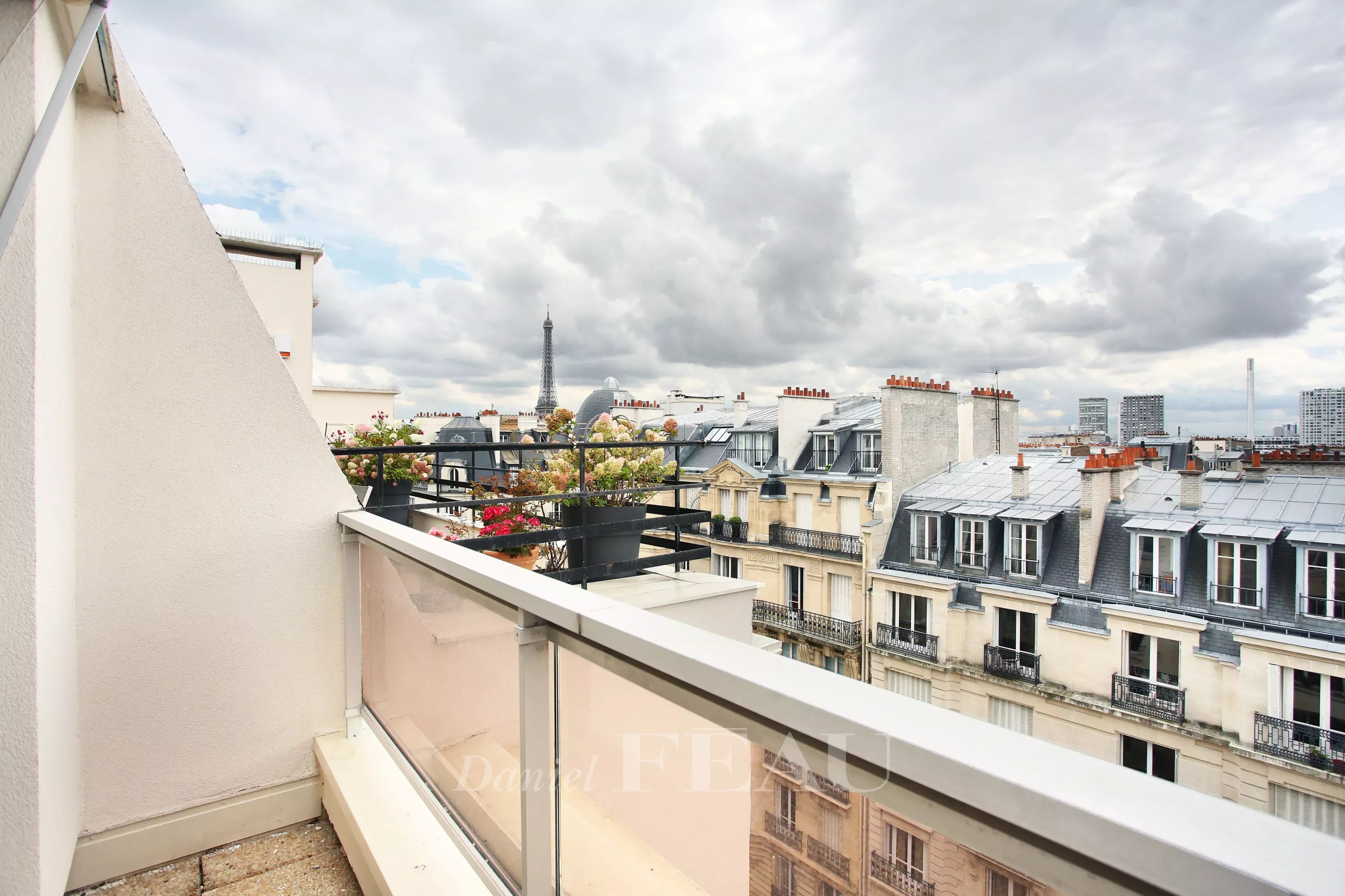 Rental Apartment Paris 16th