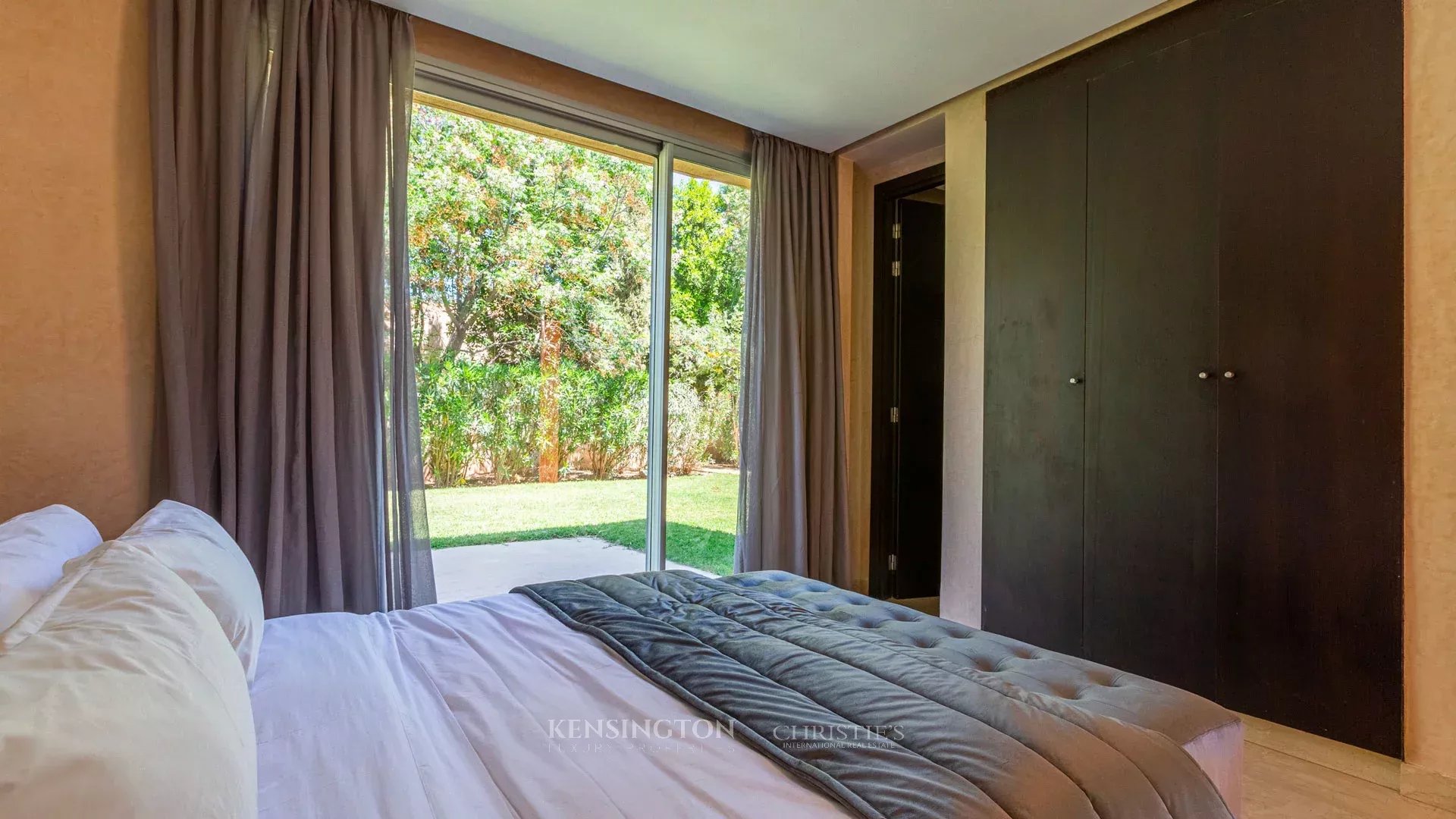 4 Bedroom Villa/Townhouse's Image 24