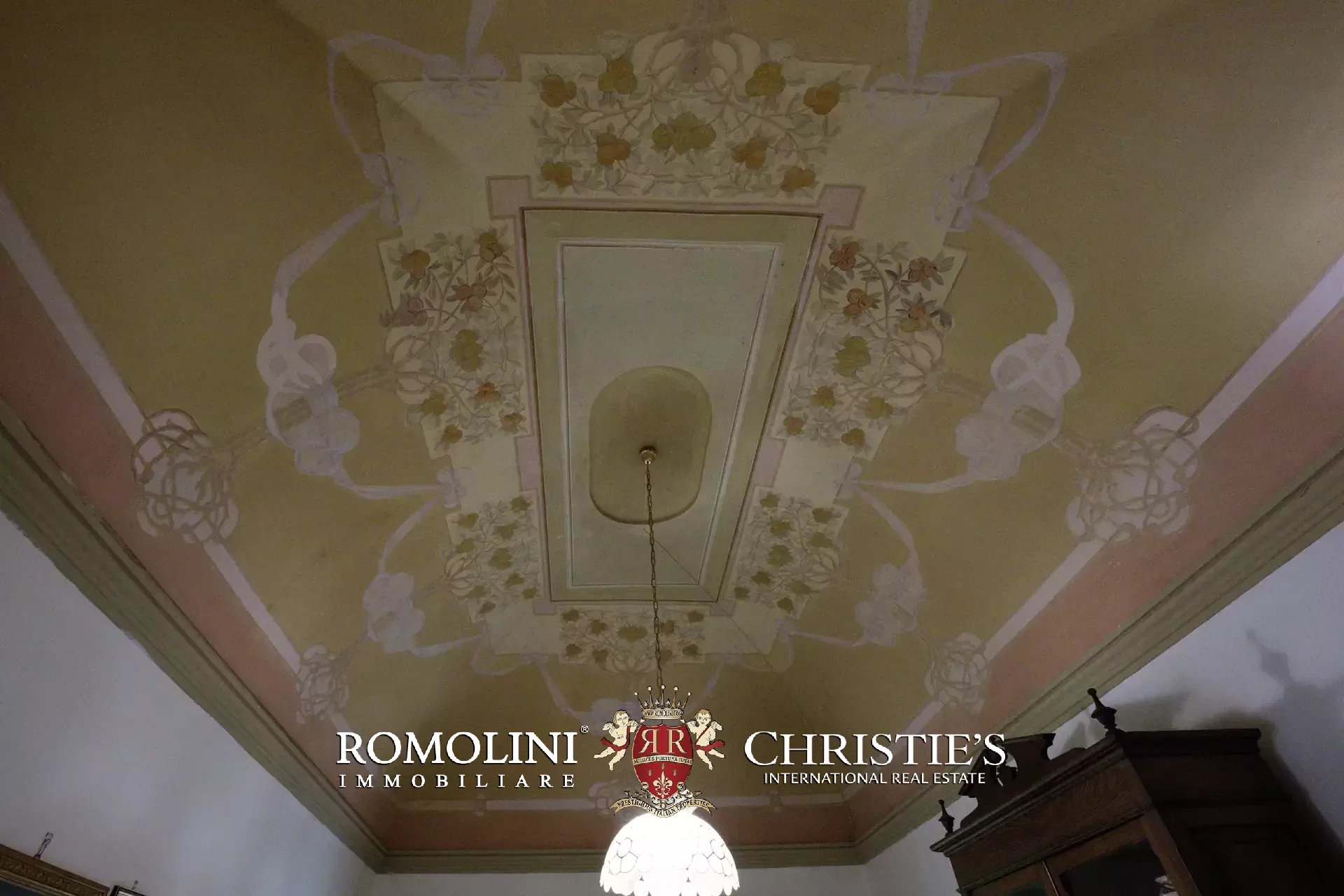 17 Bedroom Villa/Townhouse's Image 35