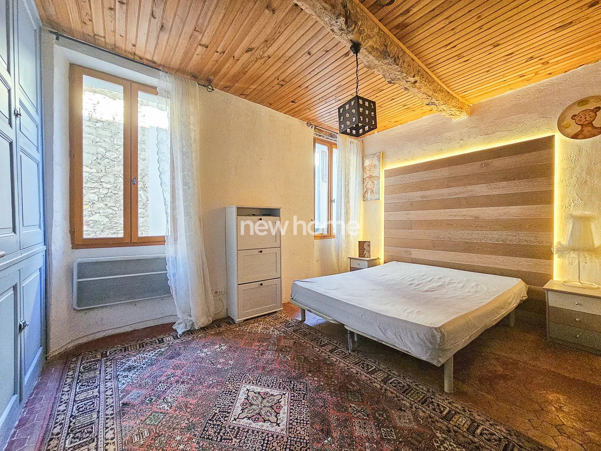 Charmante maison de village aux beaux volumes  Ampus