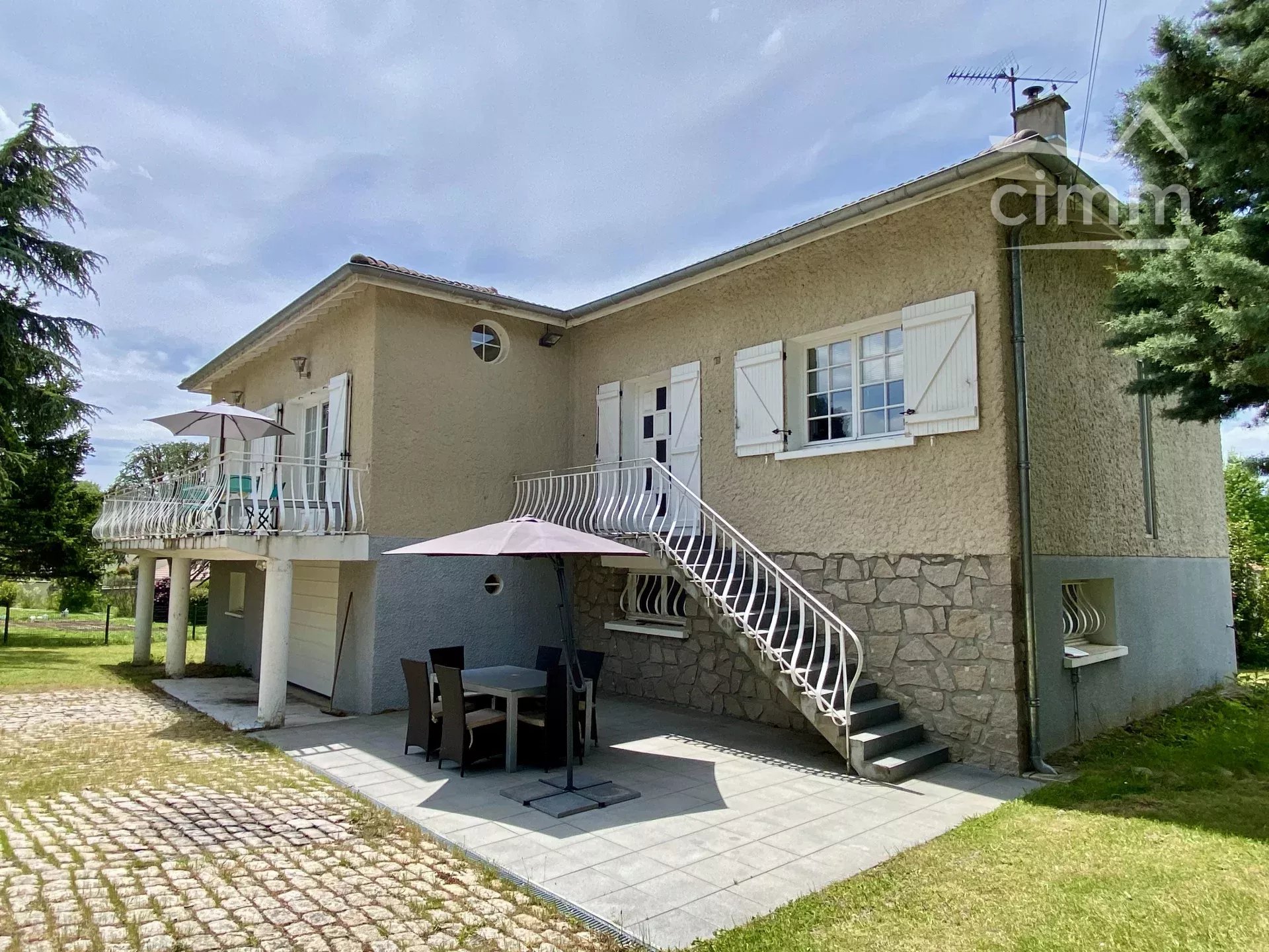 Agence immobilière de 