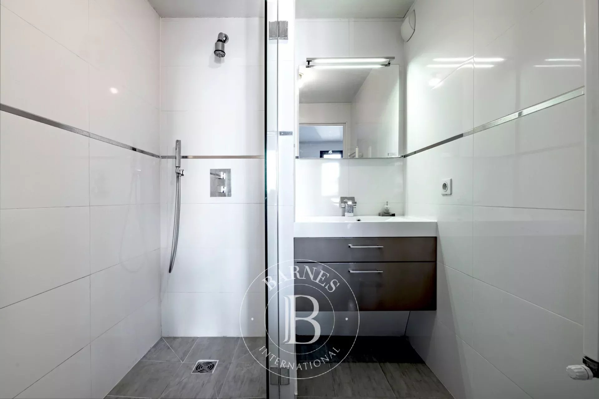 Daire Paris 14ème - picture 14