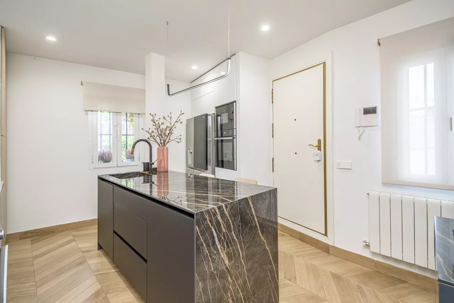 Penthouse exclusif avec vue sur le Paseo del Prado et le Jardín Botánico - picture 14