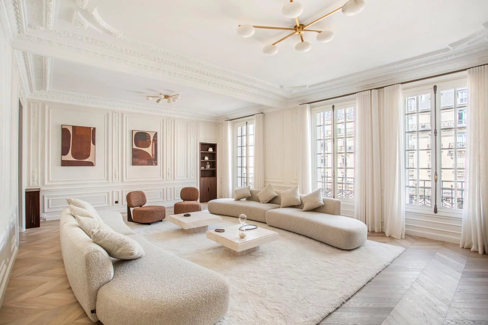 PARIS 16E - OCDE - 216m2 - Image 1