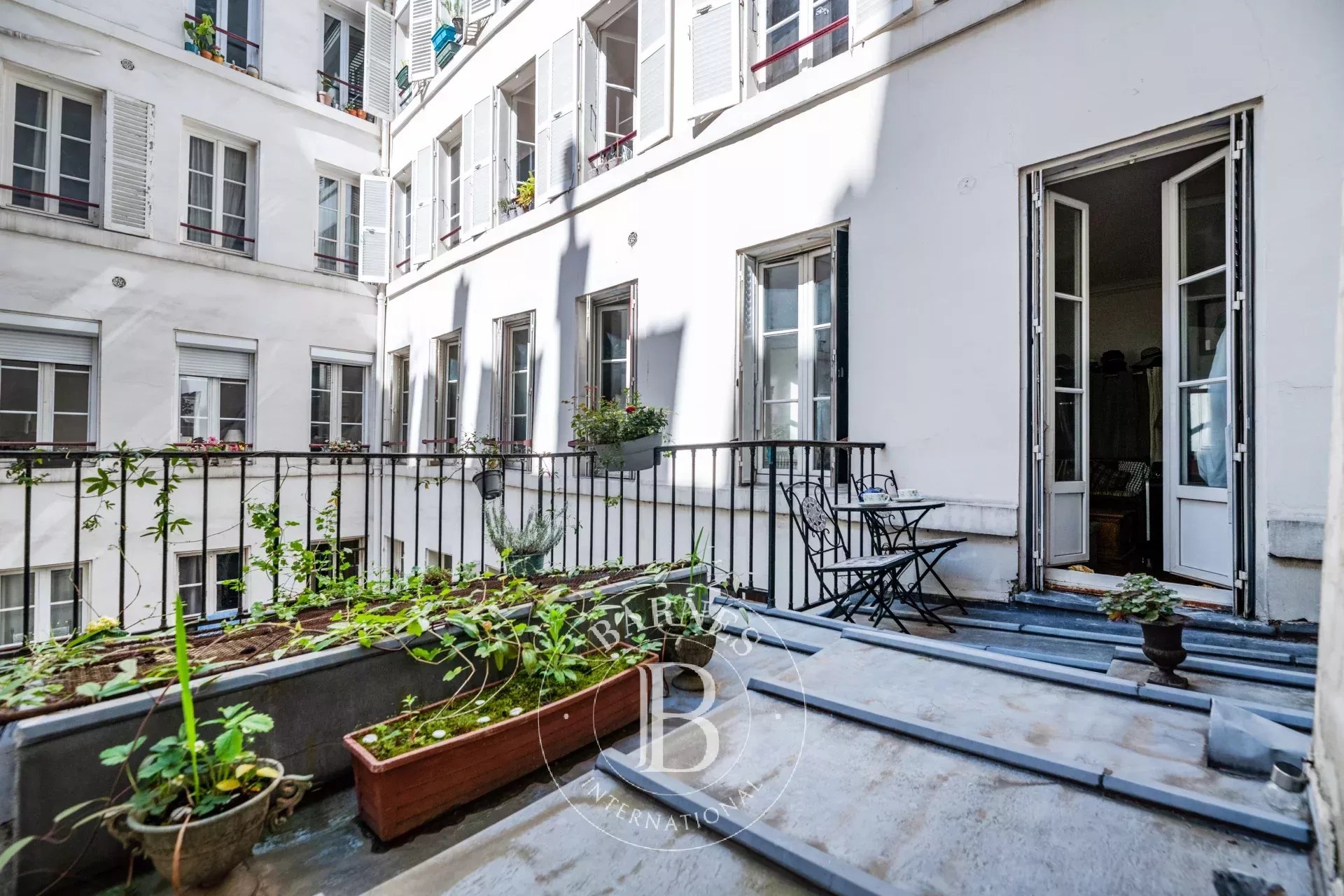 Daire Paris 3ème - picture 14