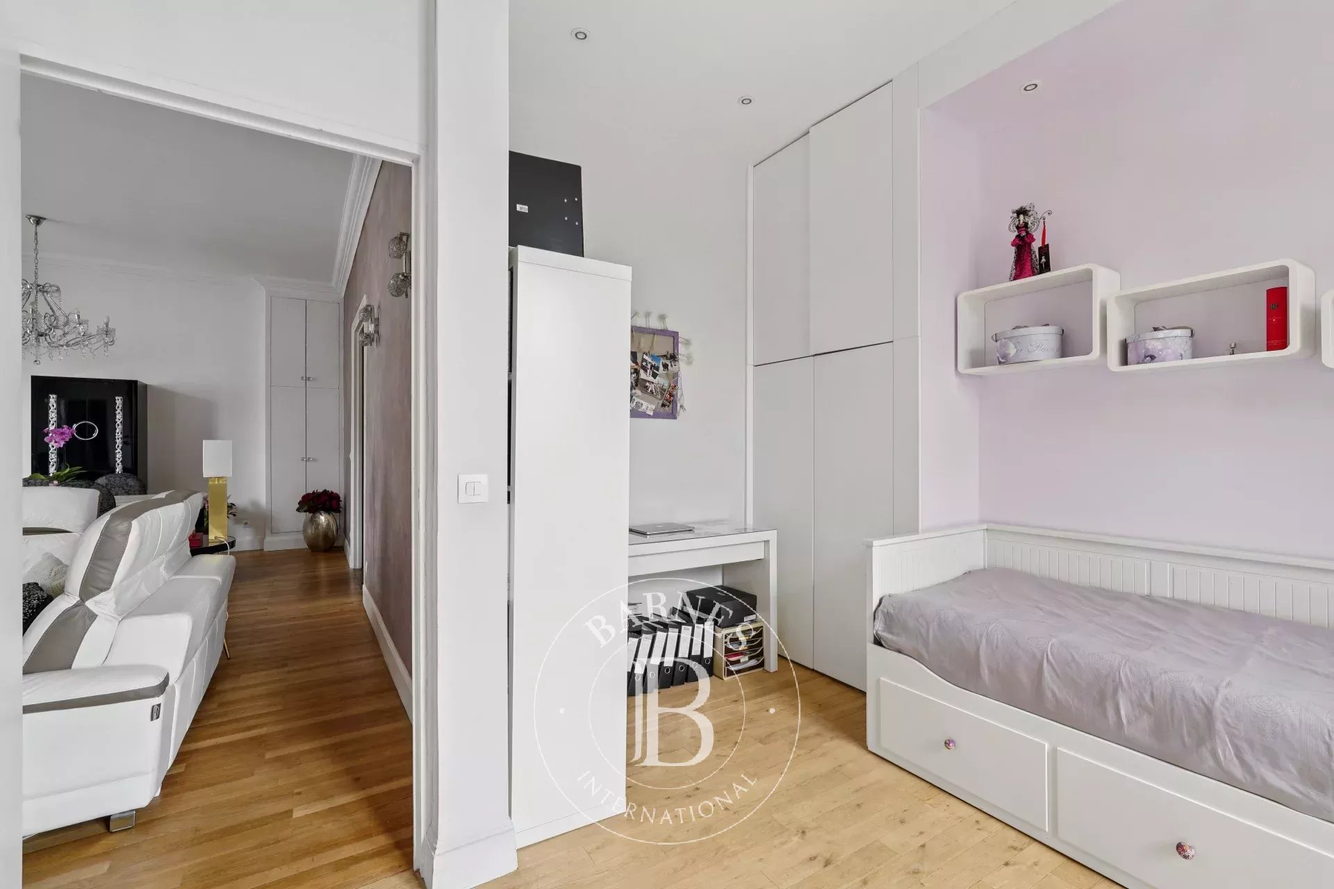 Paris  - Apartment 2 Bedrooms - picture 9