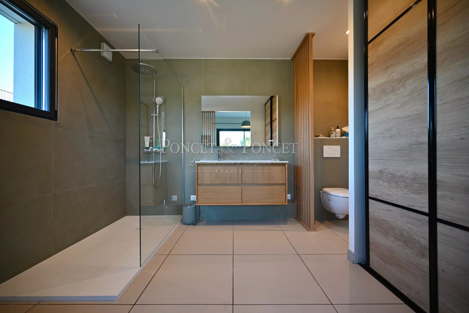 4 Bedroom Villa/Townhouse's Image 13
