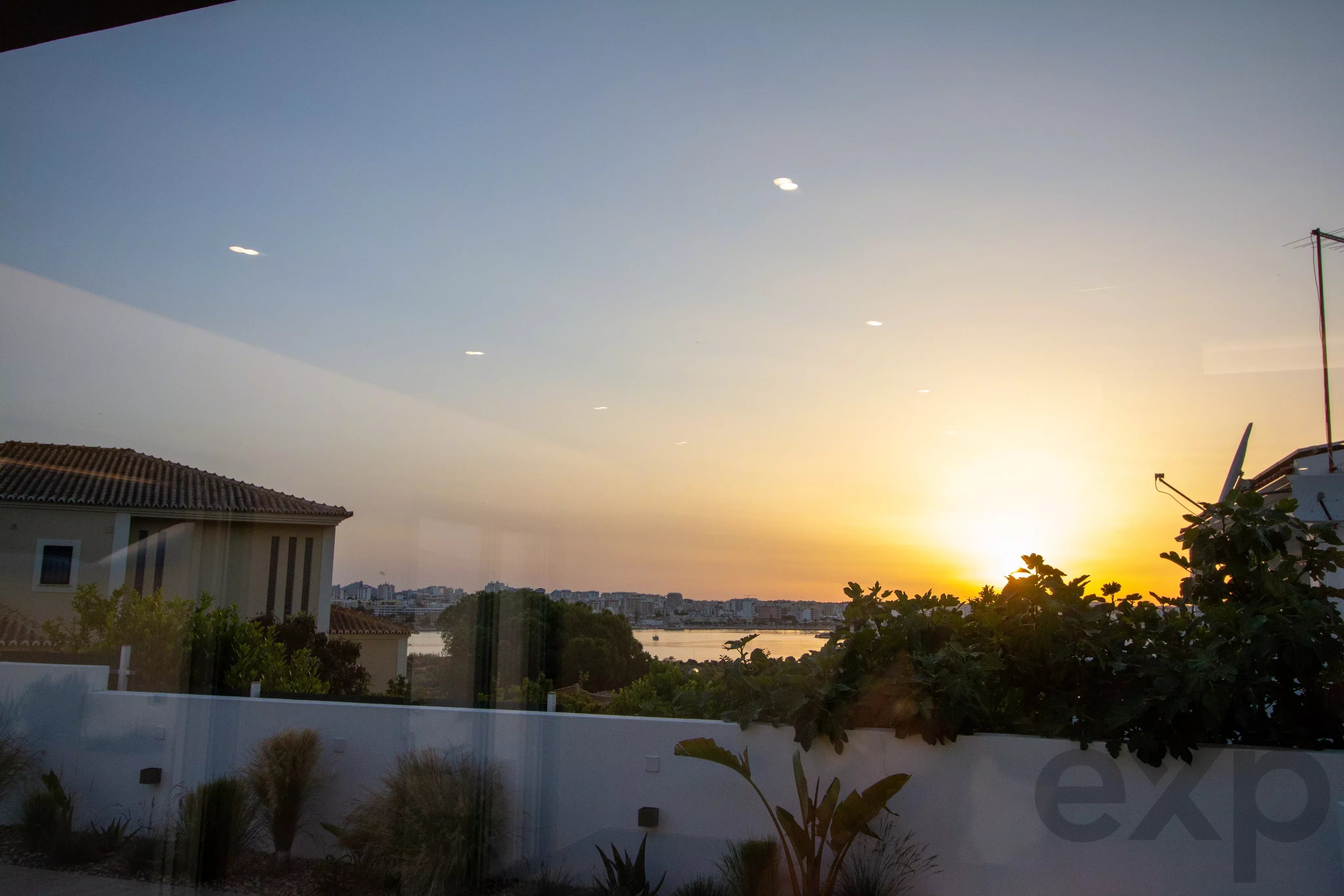 Luxury Contemporary Home with Sea View in Ferragudo 87049638 image 48