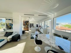15 minutes walk from the city center, discover this exceptional roof villa located in the district of Cannes Anglais — photo 7 of 7