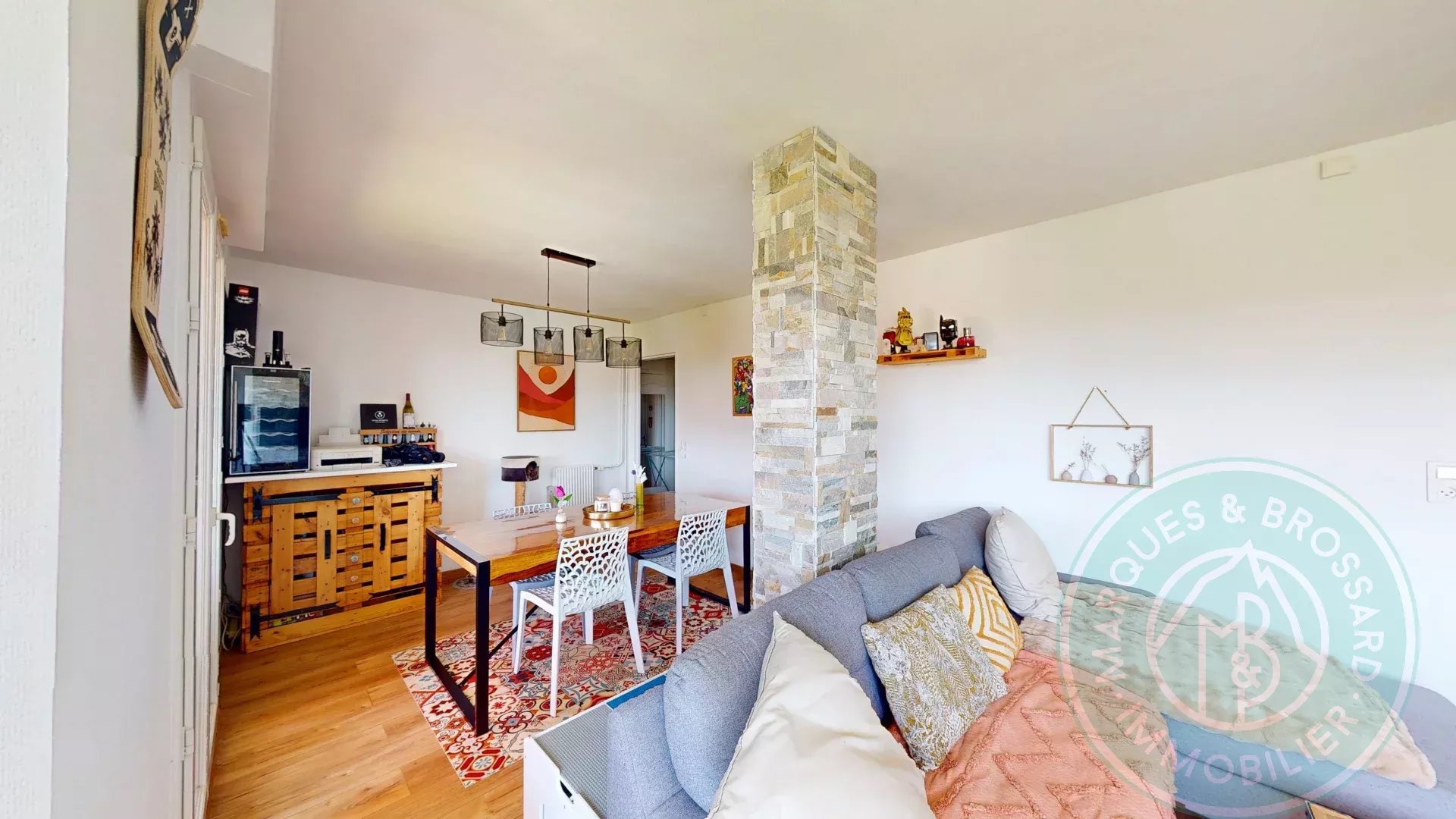 Agence immobilière de 