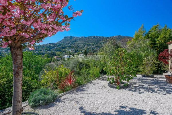 Villa for sale in Vence — photo 3