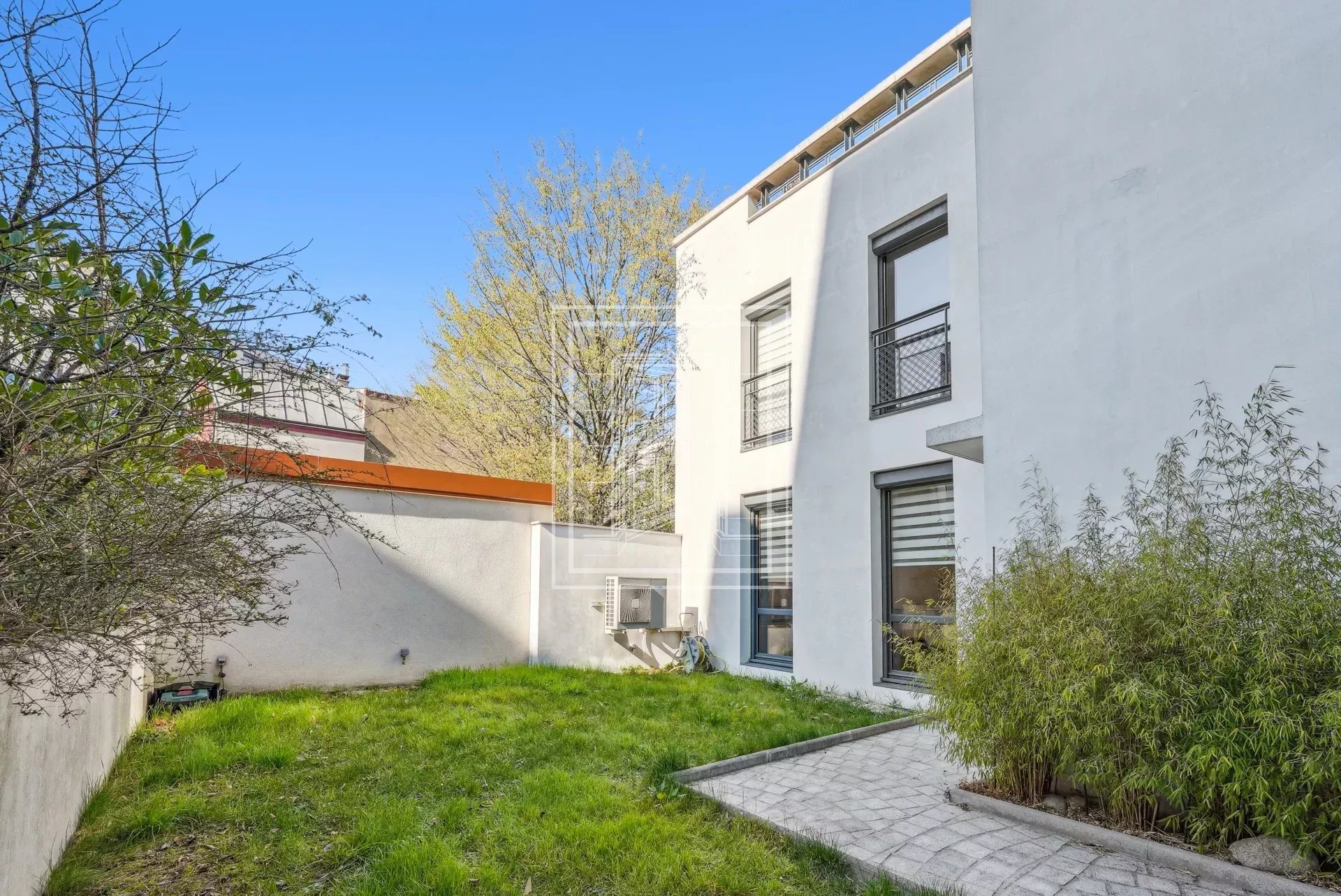 Maison 163m2 avec extérieur, Boulogne.