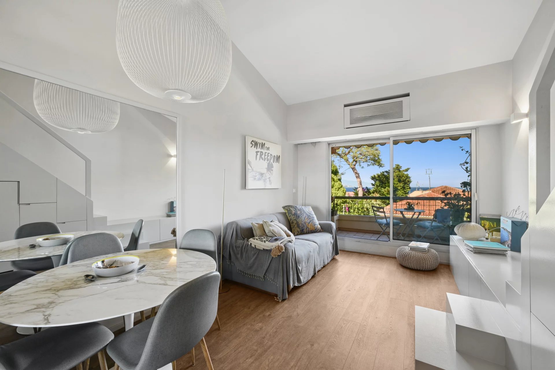 Elégant appartement avec vue mer panoramique