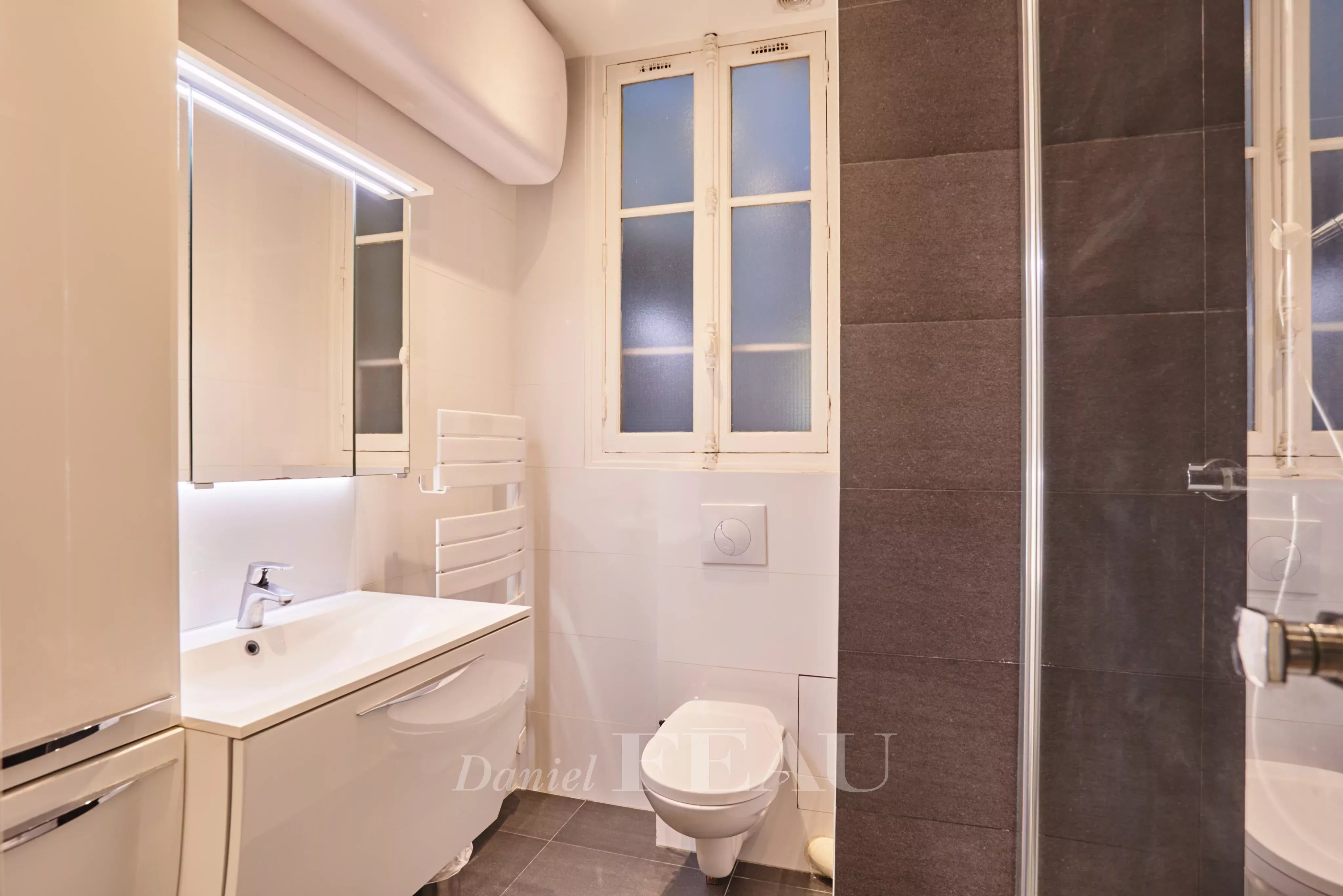Sale Apartment Paris 7th