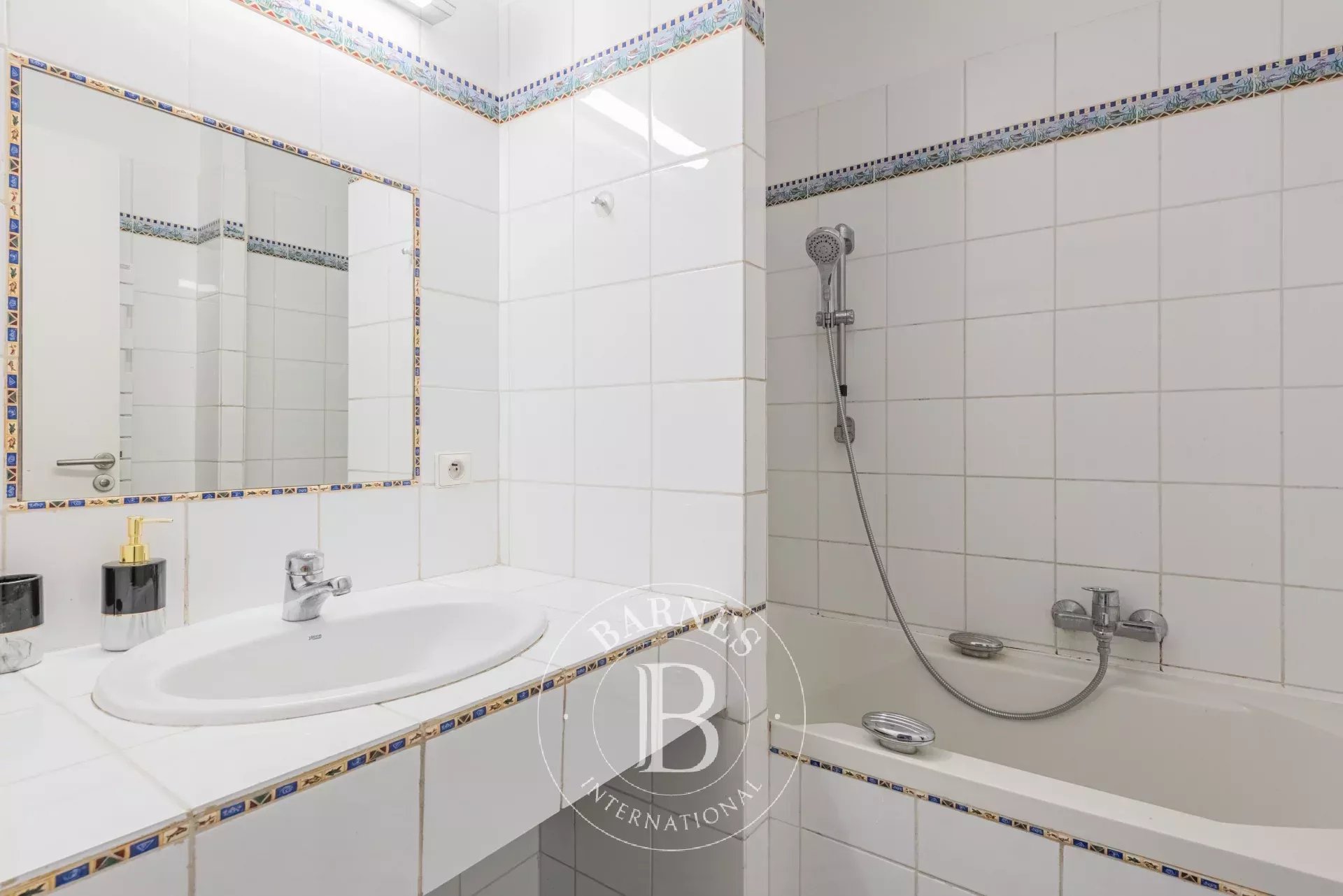 Daire Paris 3ème - picture 14