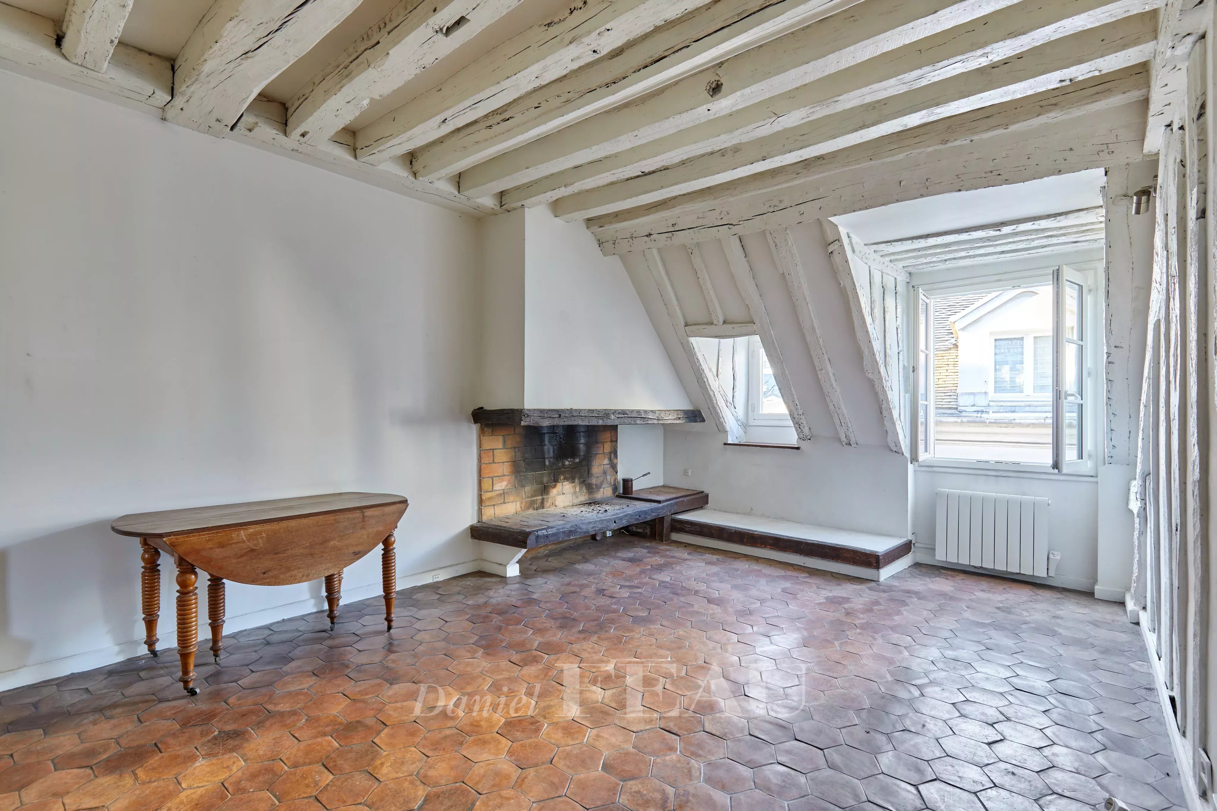 Living room with fireplace