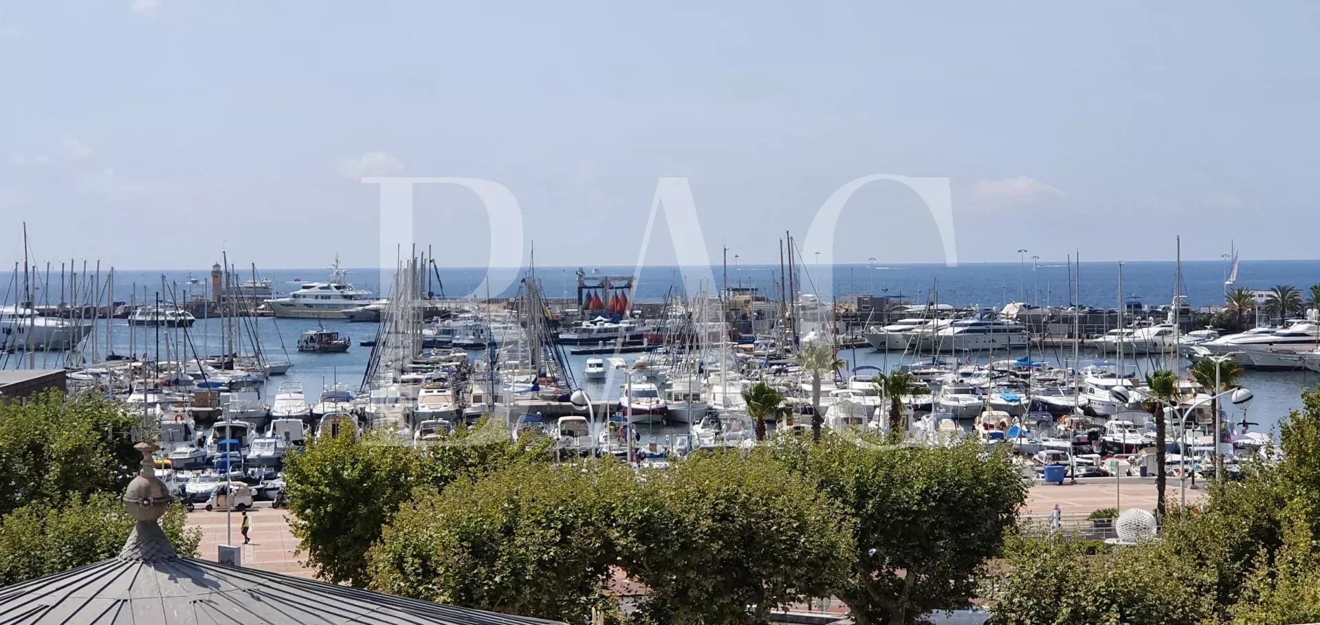 Cannes, appartement avec emplacement recherché