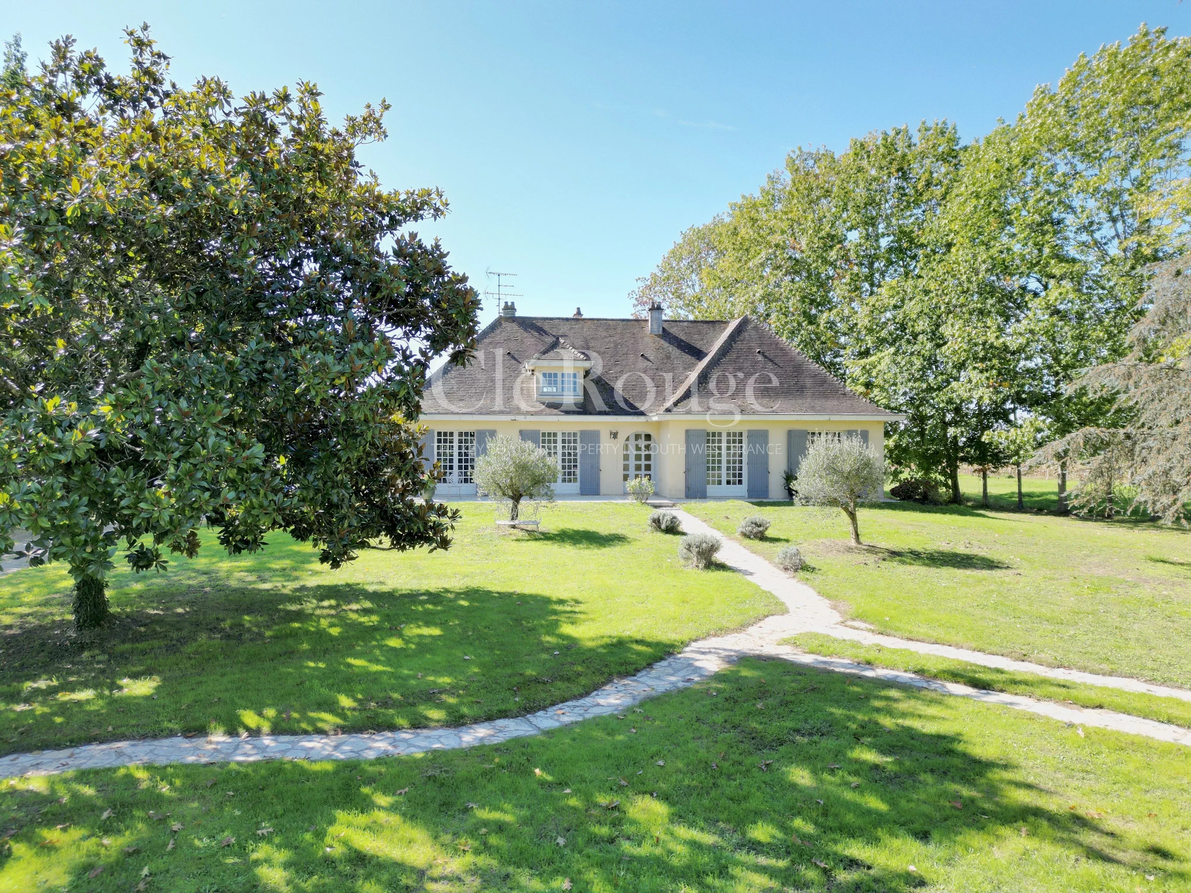 House in Duras - view 1