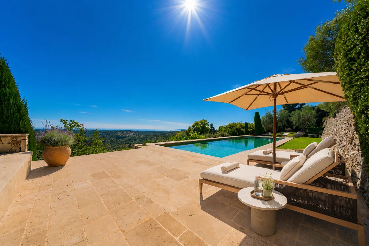  Image of Villa - 6 Bedrooms for Sale in Alpes-Maritimes-Vence-France, Image 8