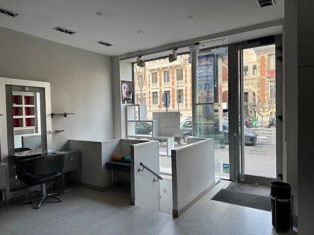 Location Local commercial Paris 17ème