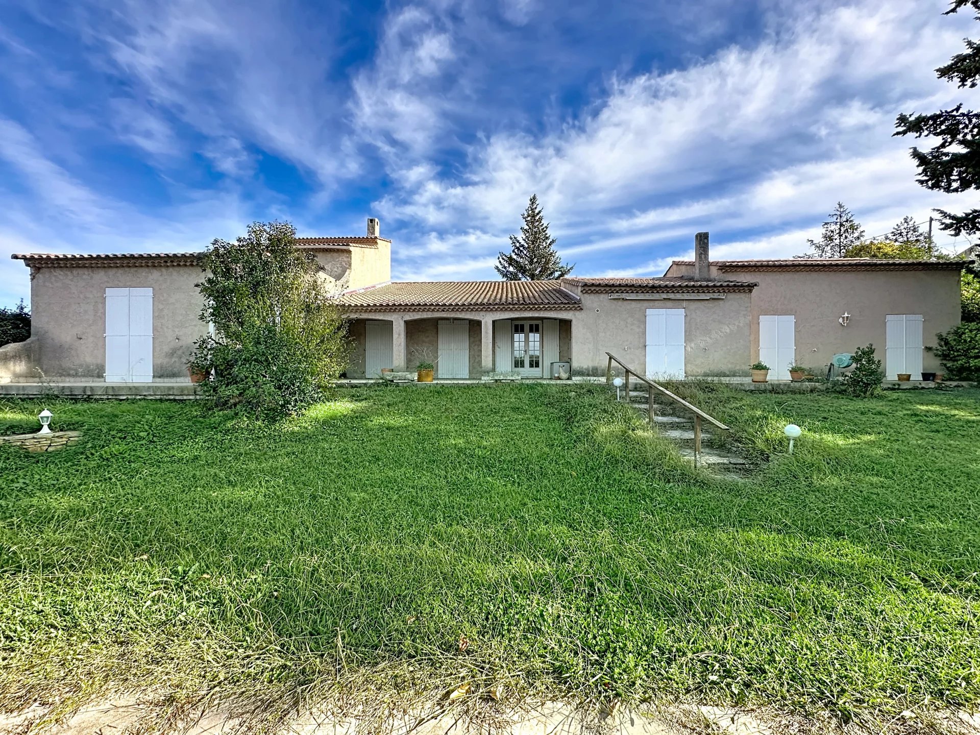 Agence immobilière de Skyline Real Estate