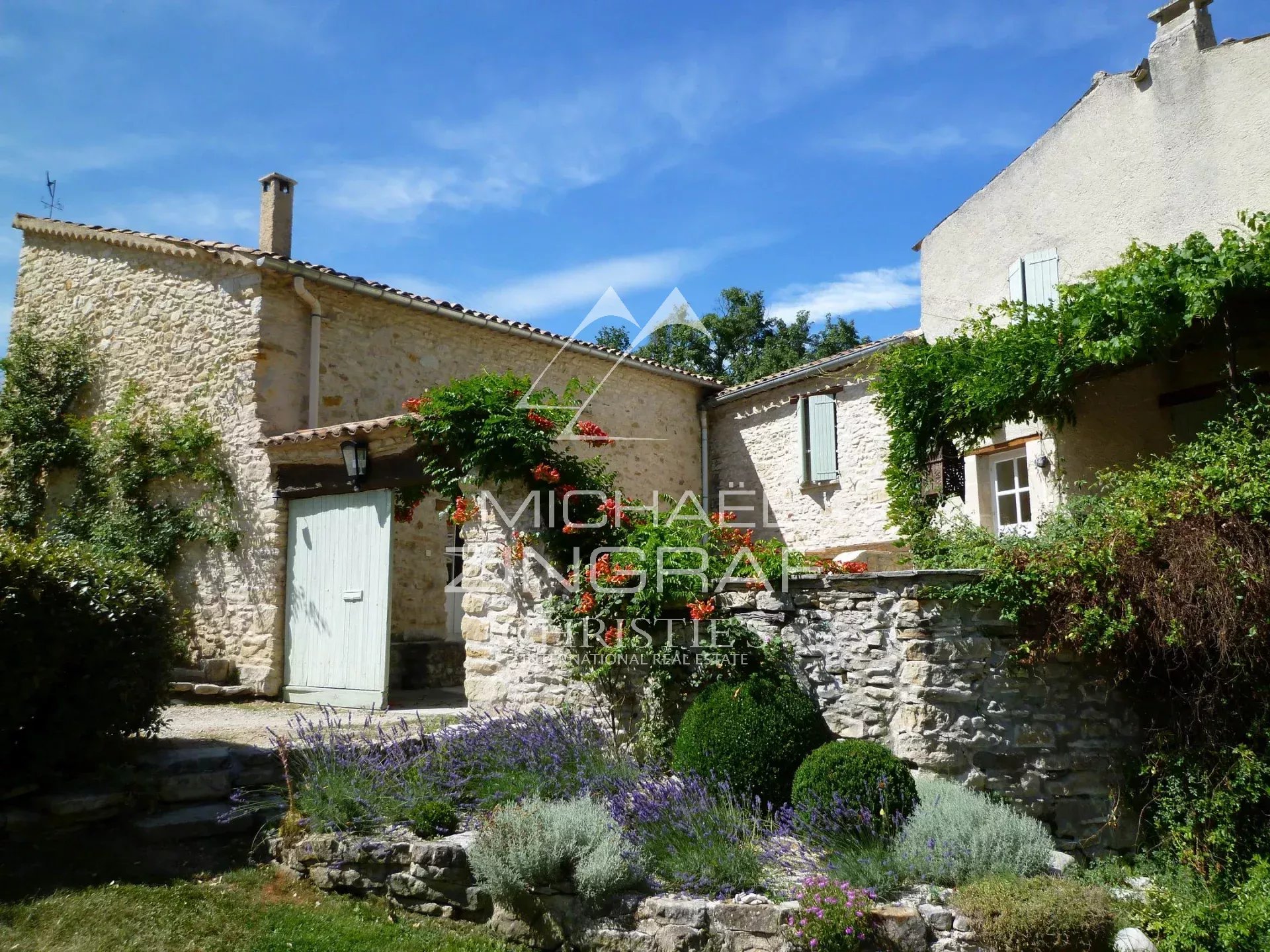 5 Bedroom Villa/Townhouse's Image 27