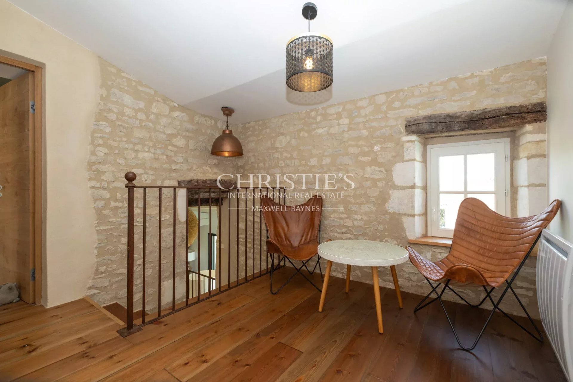 4 Bedroom Villa/Townhouse's Image 3