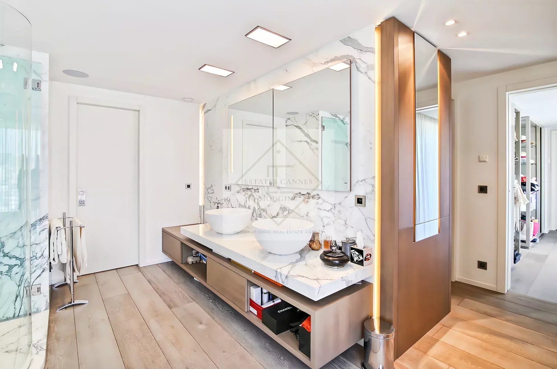CANNES CROISETTE – PENTHOUSE D'EXCEPTION AVEC VUE MER PANORAMIQUE — photo 14