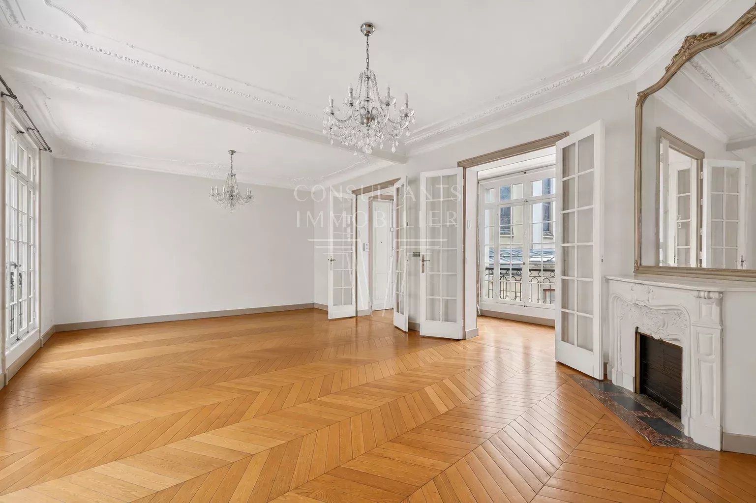 APPARTEMENT ÉTAGE NOBLE PLEIN SUD