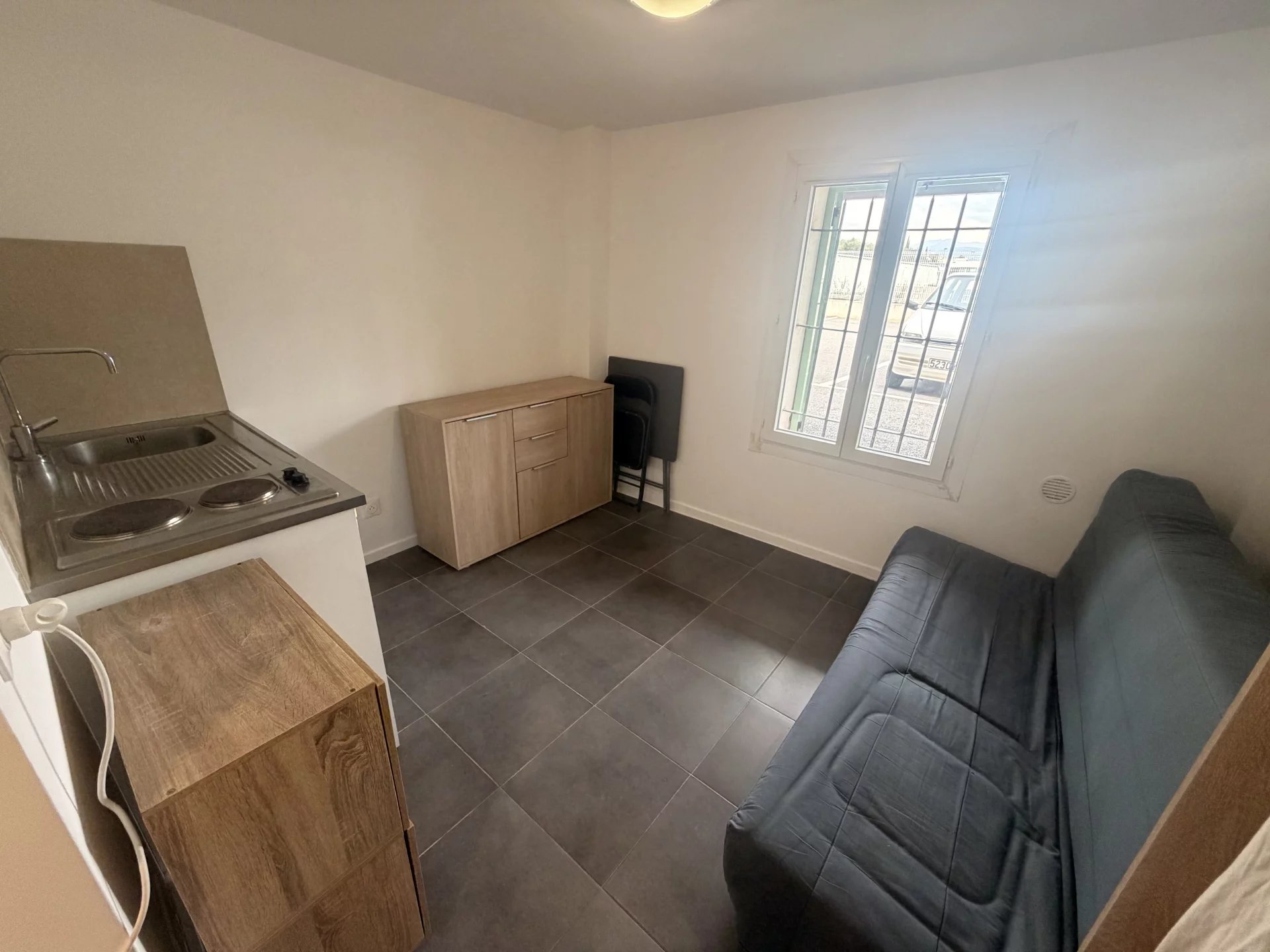 STUDIO DE 15M2 + PLACES DE PARKING