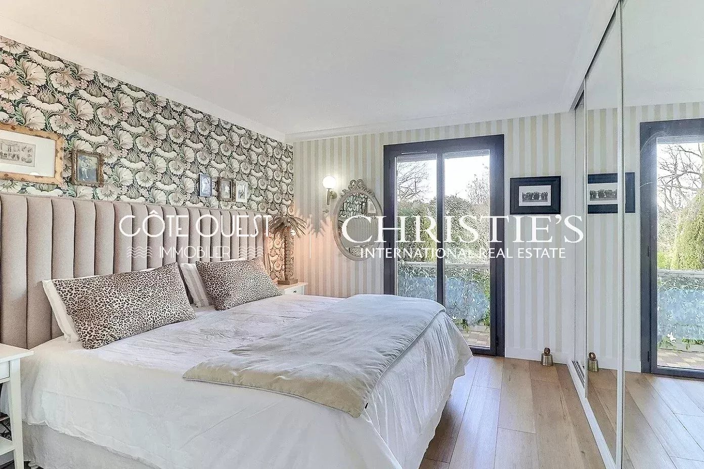 5 Bedroom Villa/Townhouse's Image 8