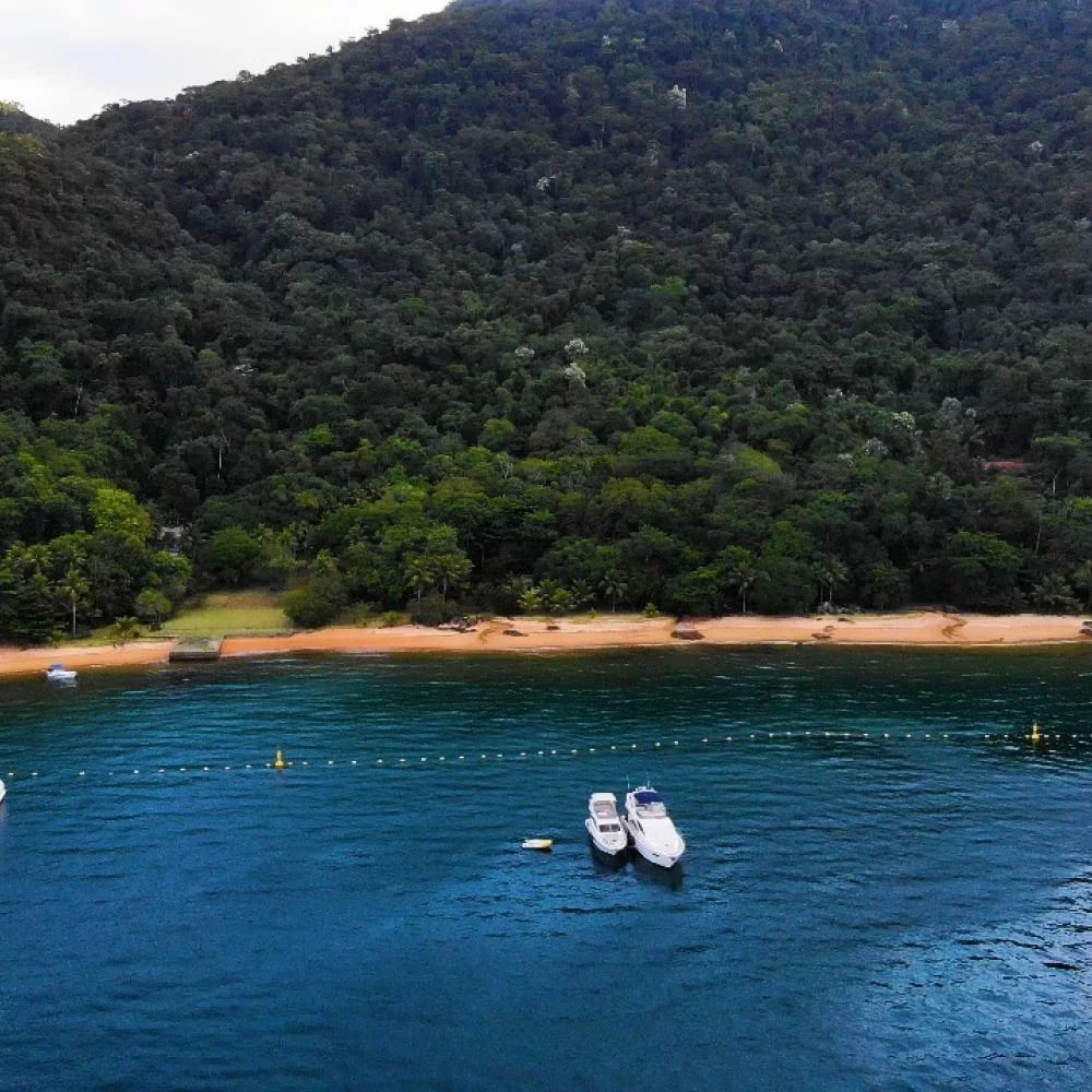 Magnifique propriété située en bord de mer sur Ilha Grande, à Angra dos Reis