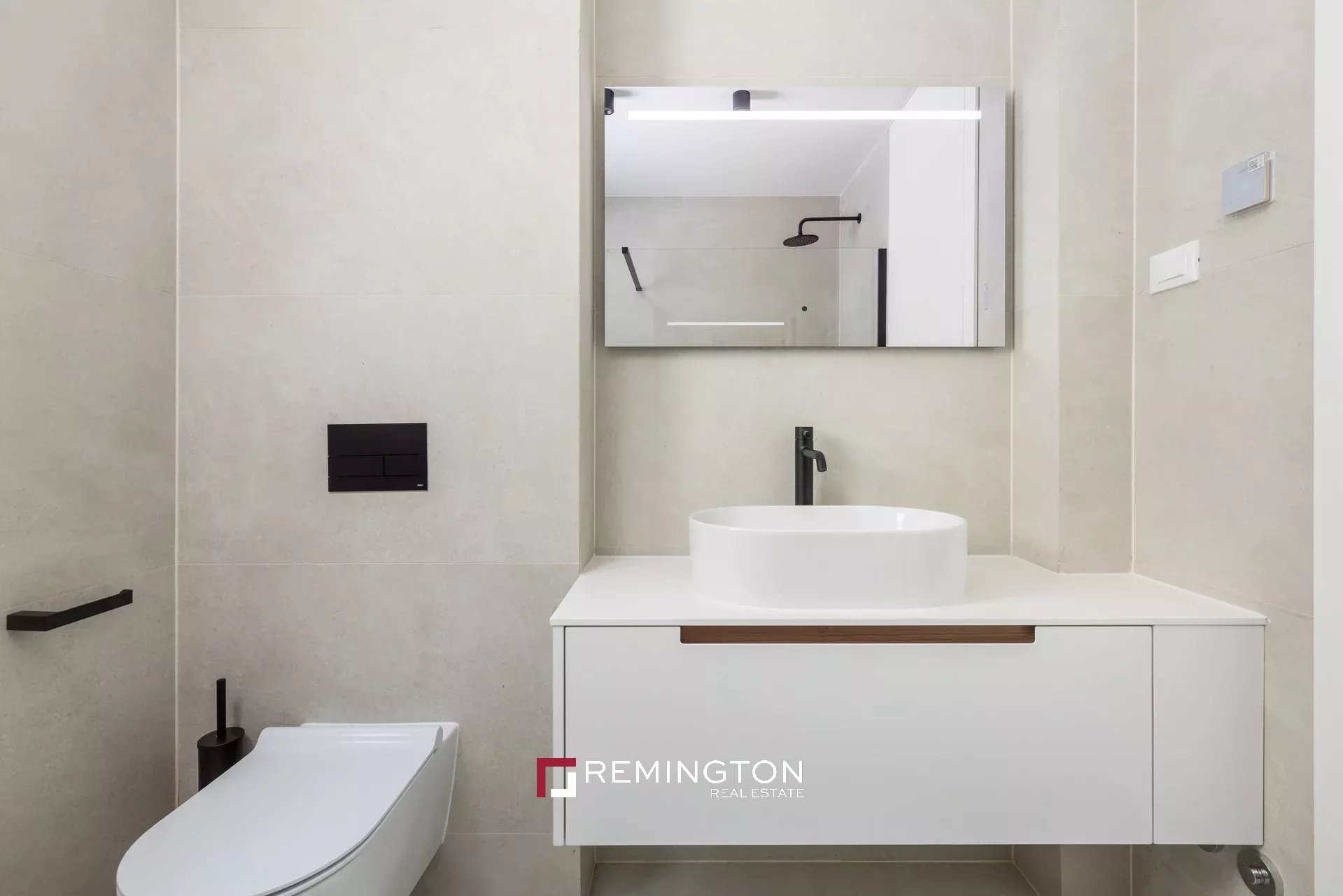 2 Bedroom Apartment/Flat's Image 3
