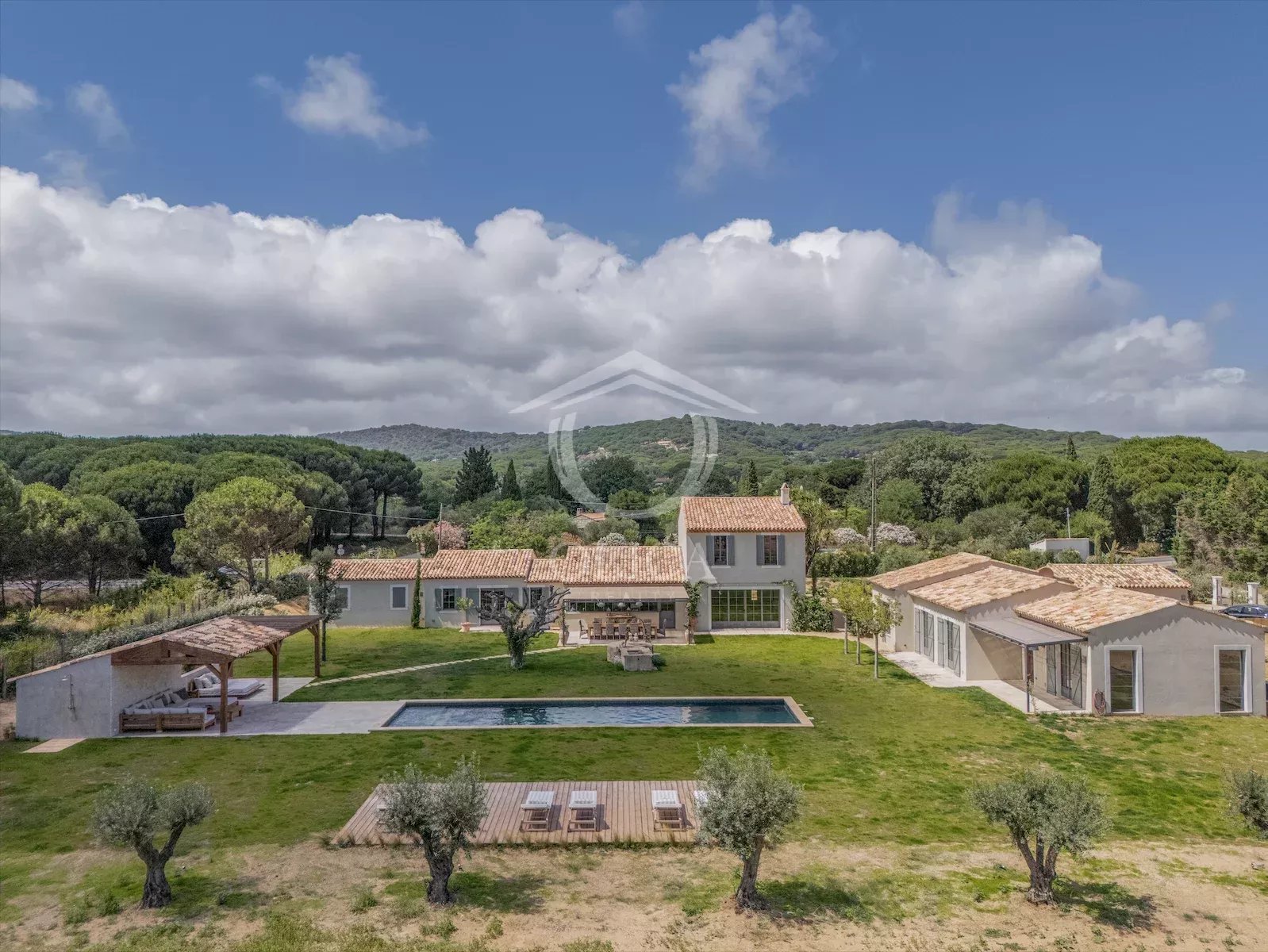 Agence immobilière de 