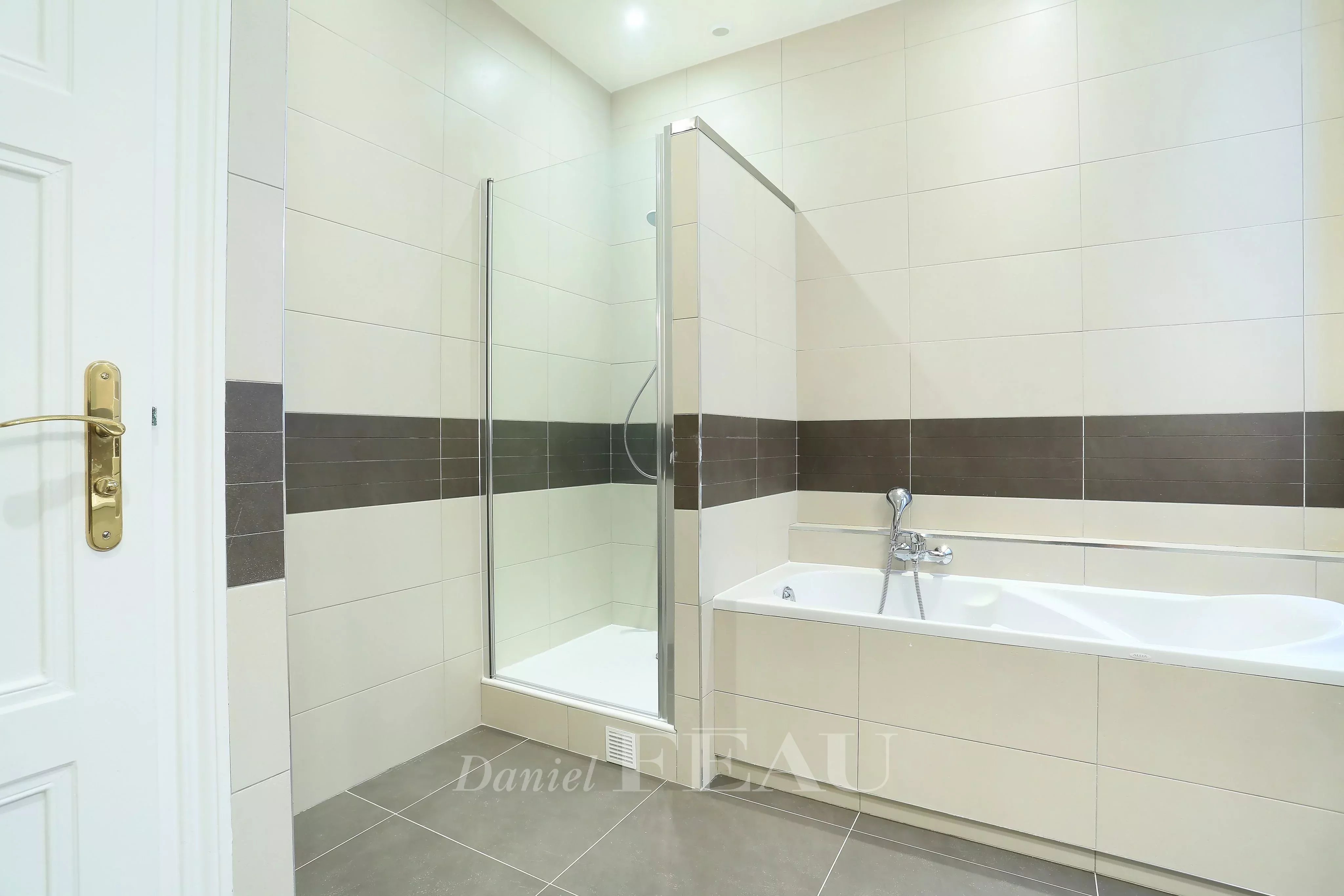 Rental Apartment Paris 16th