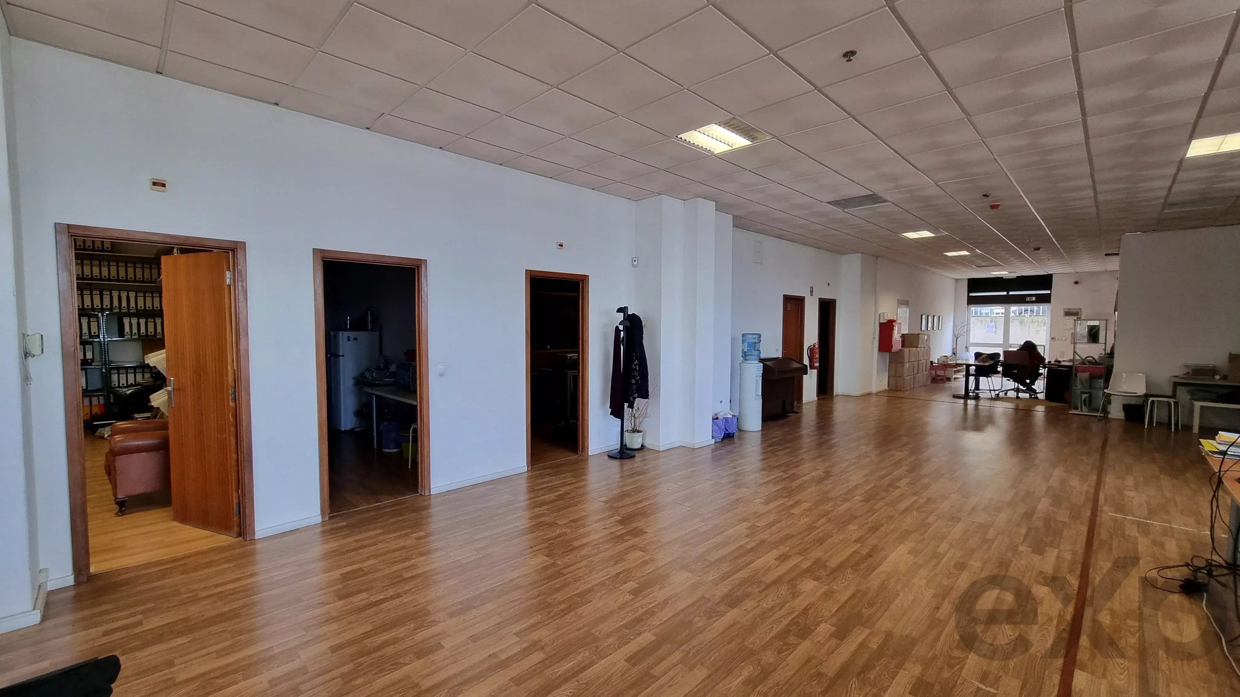 Space with Service License, Large Area and High Ceiling – Ideal for Contact Center, Gym/Box or Tech Hub – Greater Lisbon 86656713 image 3