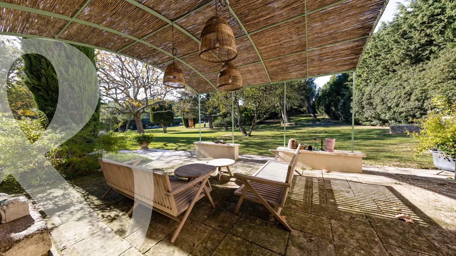 IMMERSION DANS  LES ALPILLES