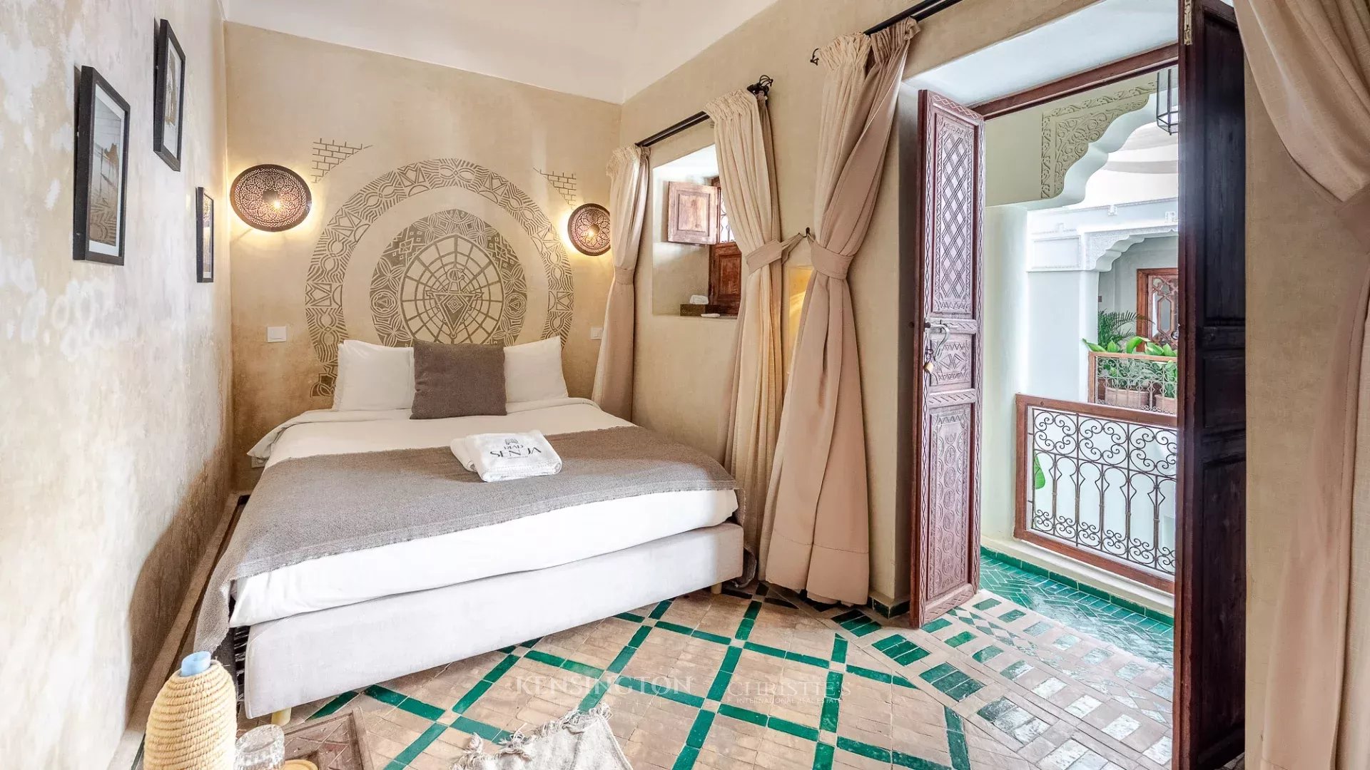 6 Bedroom Villa/Townhouse's Image 11