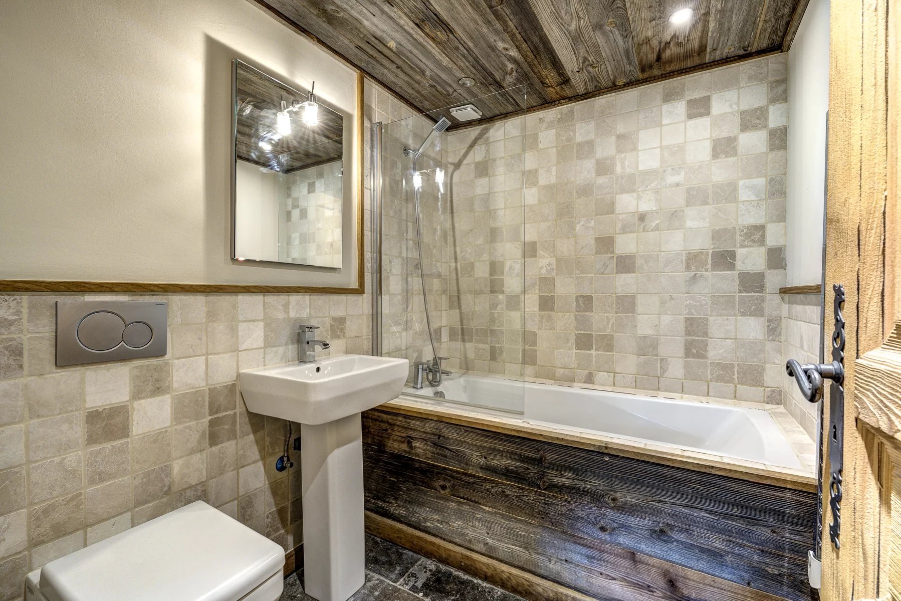 Photo of MORZINE - Chalet with 7 bedrooms in Morzine