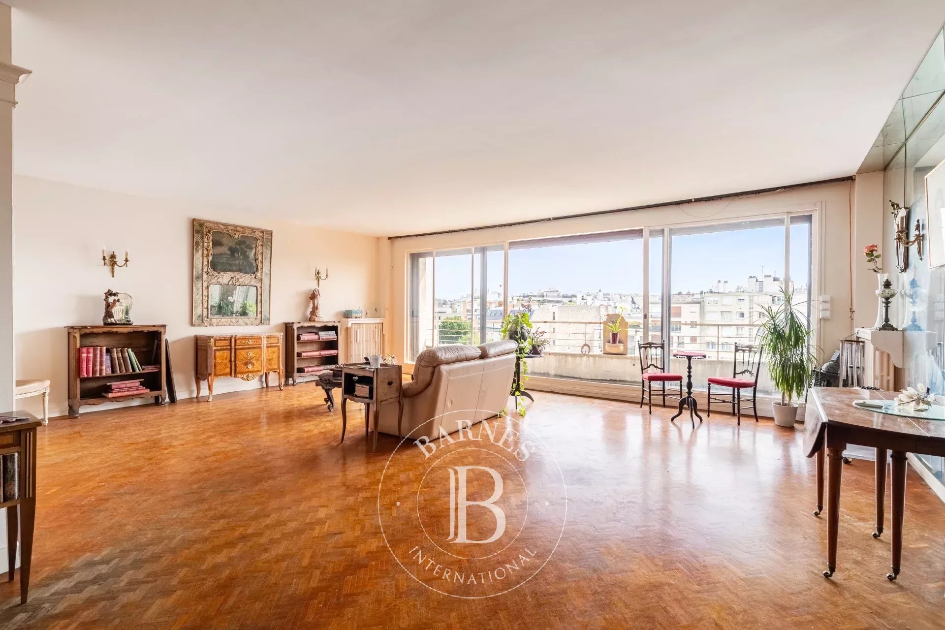 Квартира Paris 16ème