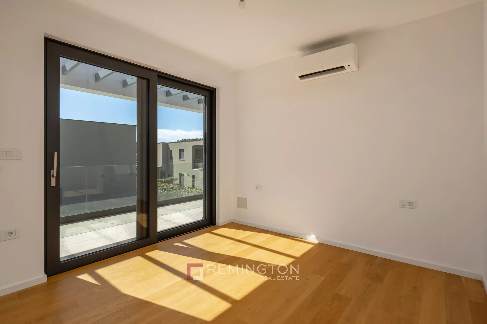 Villa/Townhouse's Image 13