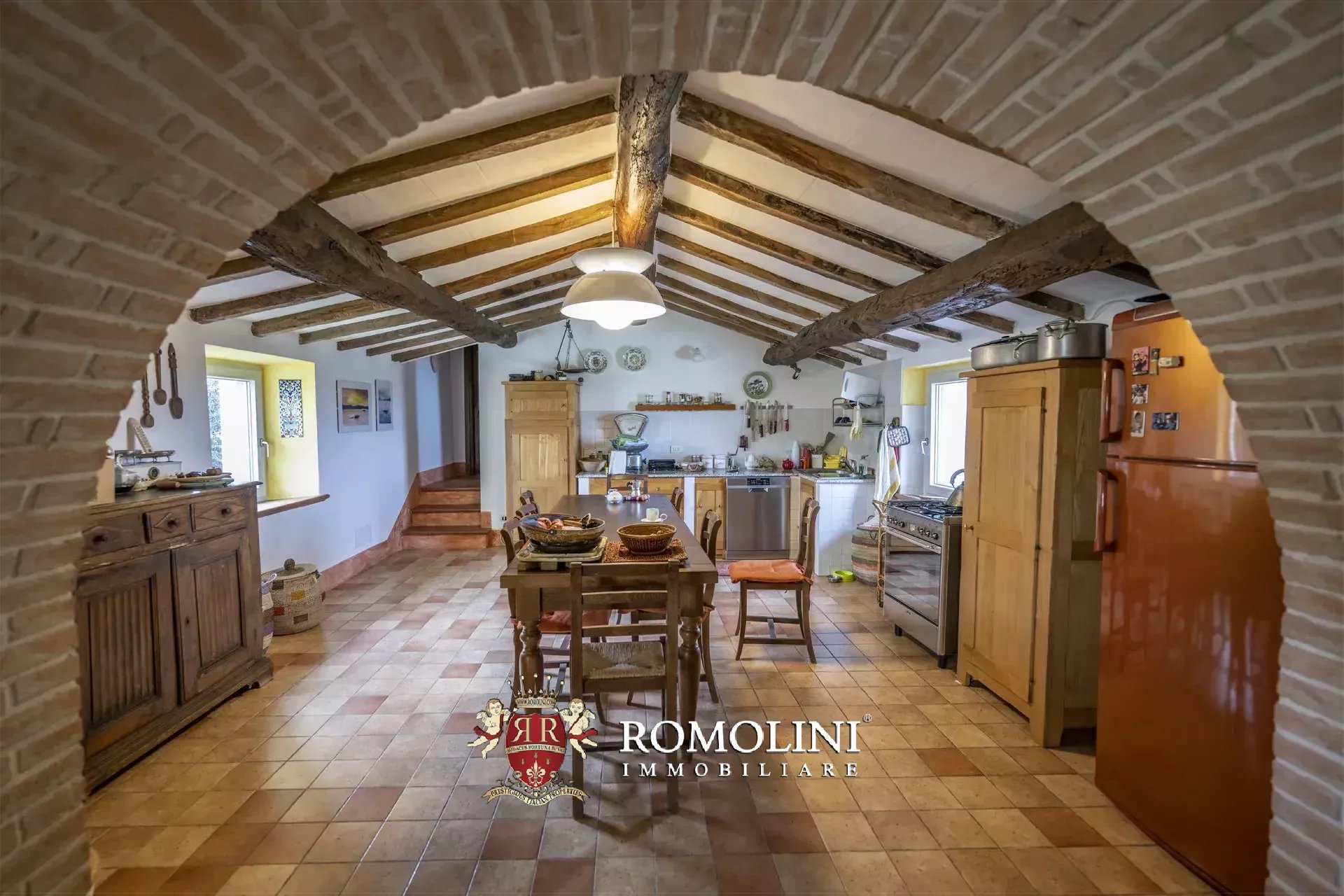 RUSTIC FARMHOUSE WITH POOL FOR SALE IN MOUNT AMIATA, MAREMMA