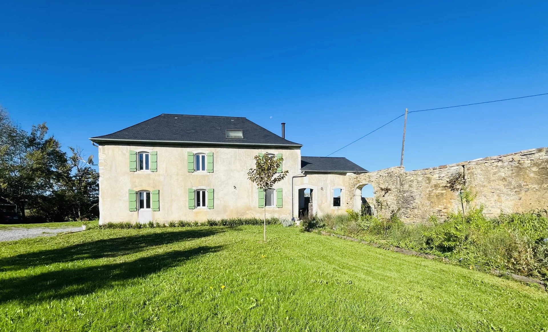 Superbe maison de campagne rénovée dans un environnement paisible