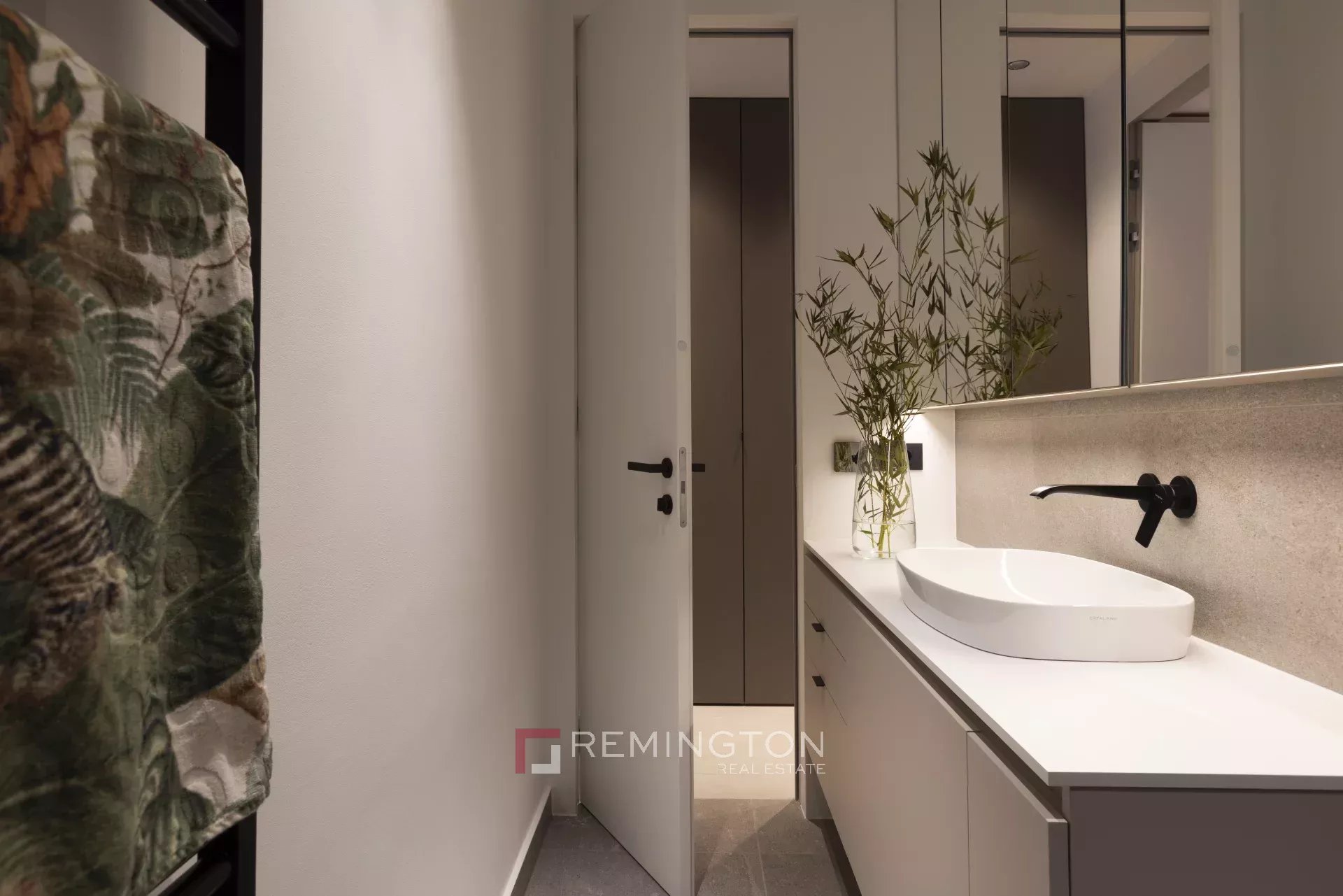 Apartment/Flat's Image 8