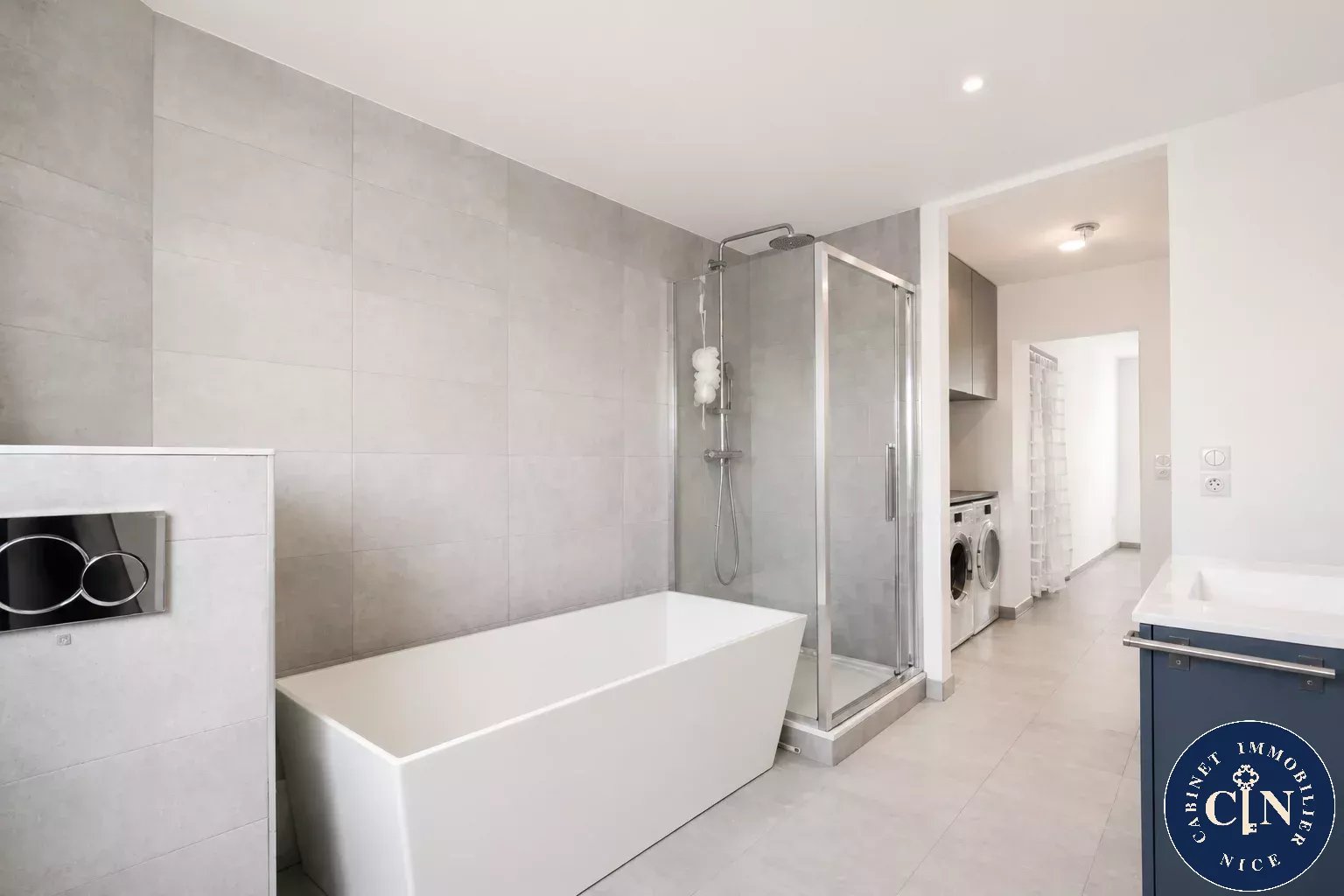 4 pièces 90 m² - Dernier étage vue dégagée - Jean Médecin — photo 13