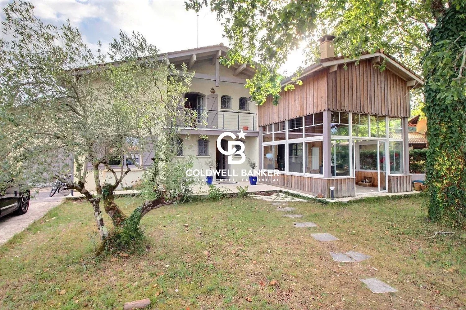 Agence immobilière de Silver Coast Int. Realty